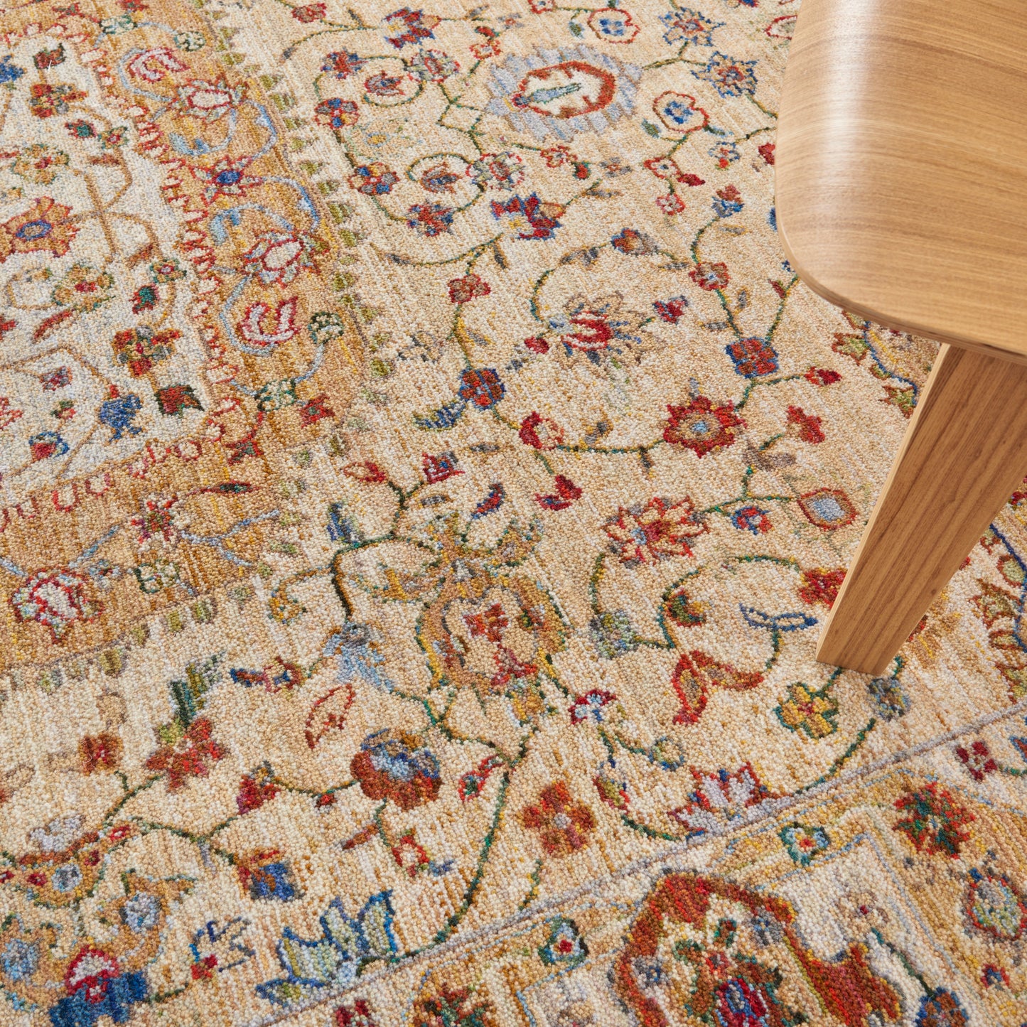 Nourison Home Majestic  Sand  Traditional