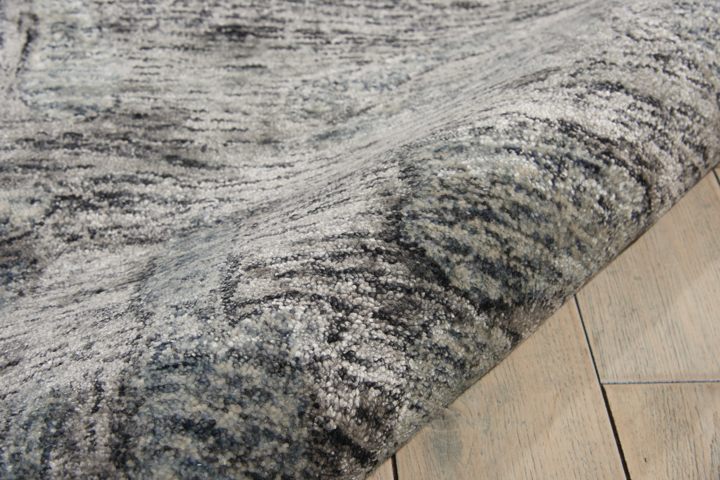Nourison Home Gemstone  Hematite  Contemporary