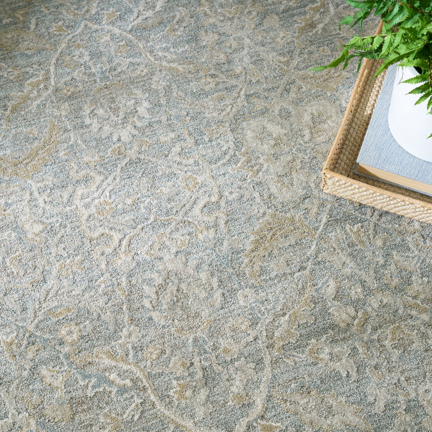 Nourison Home Envy  Blue Silver  Traditional