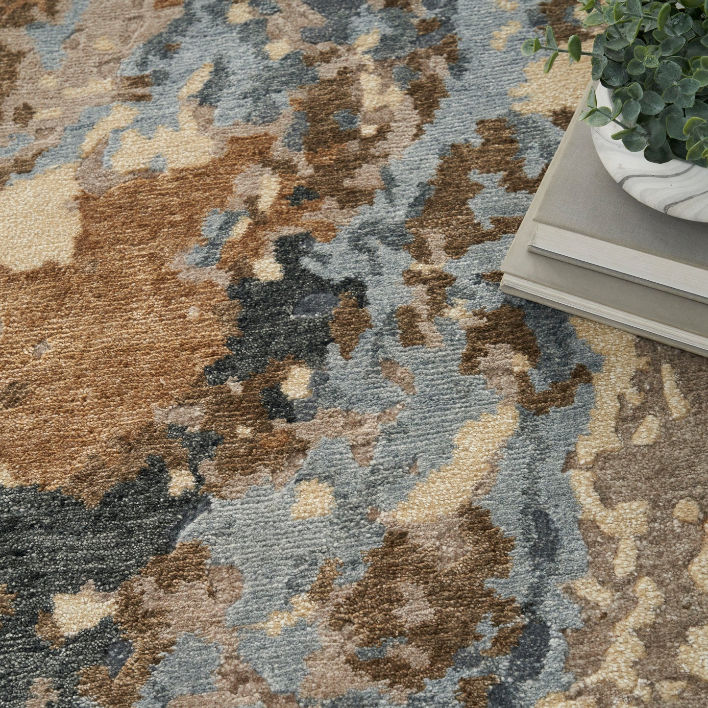 Nourison Home Silk Shadows  Beige Blue  Contemporary