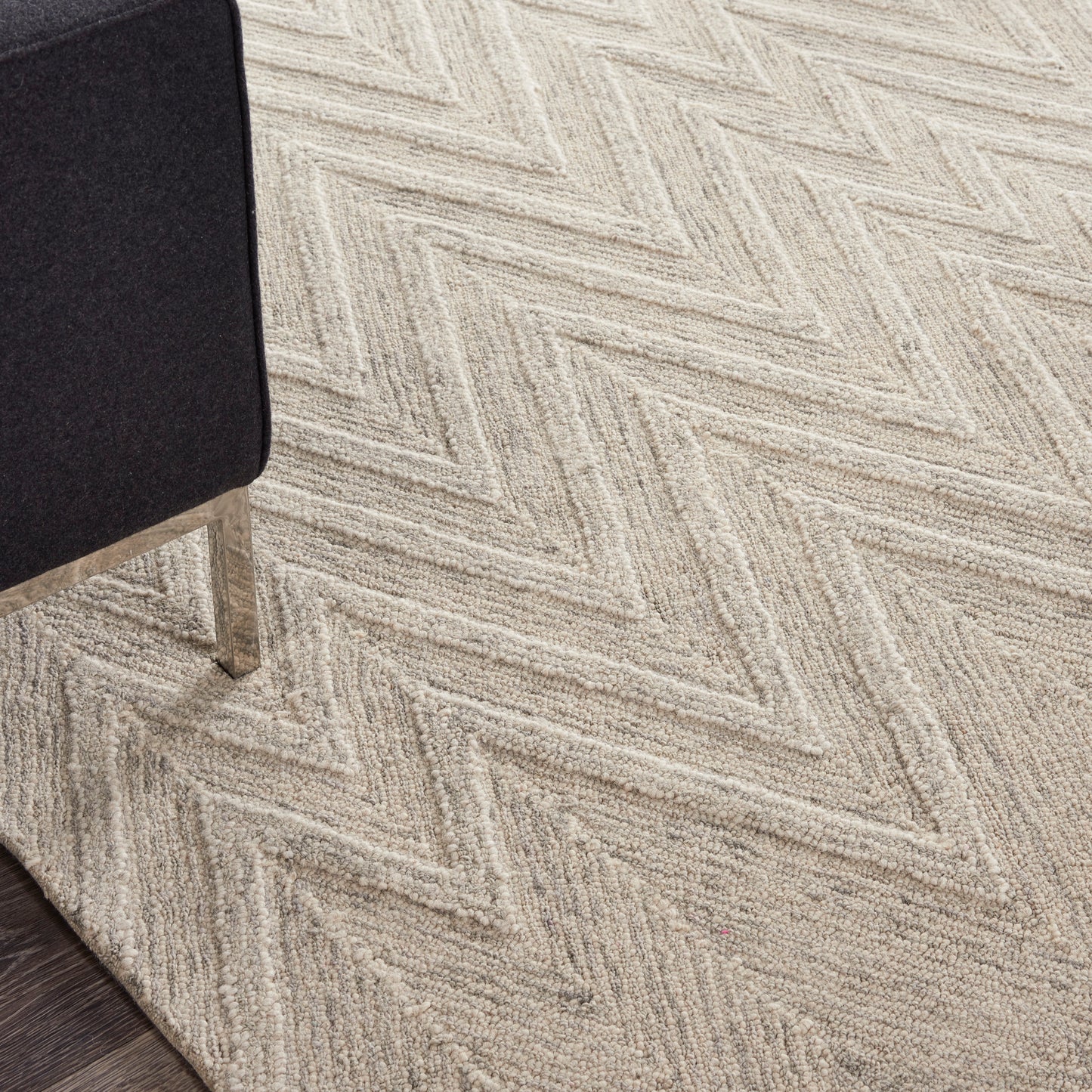 Nourison Home Interlock  Ivory Grey  Contemporary