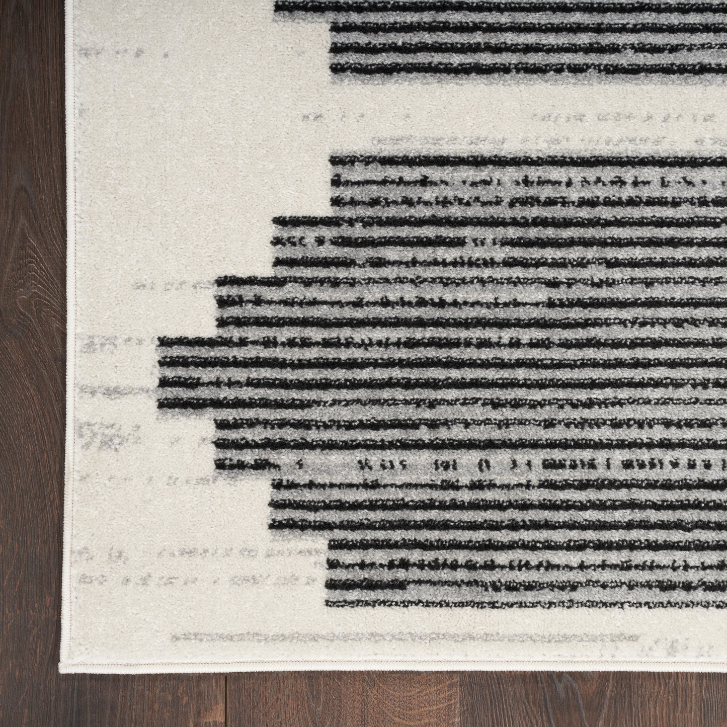 Nourison Home Modern Passion  Ivory Grey  Contemporary