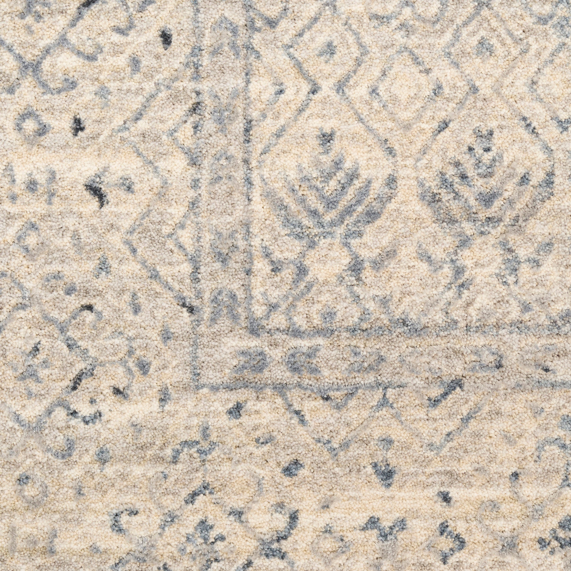 Nourison Home Sultana  Ivory Blue  Traditional