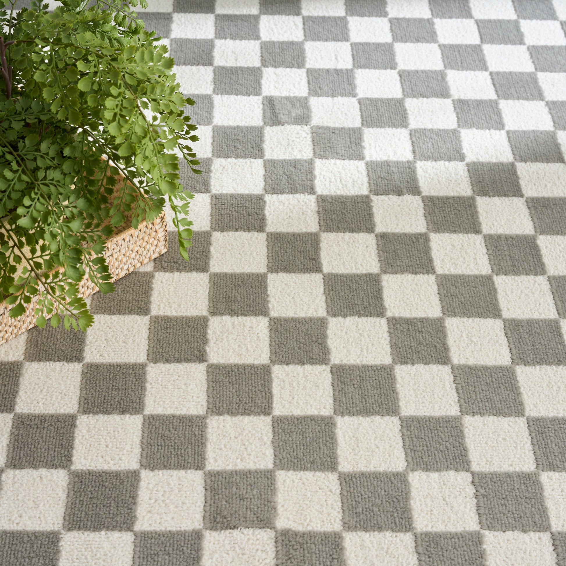 Nourison Home Serenity Home  Ivory Grey  Contemporary