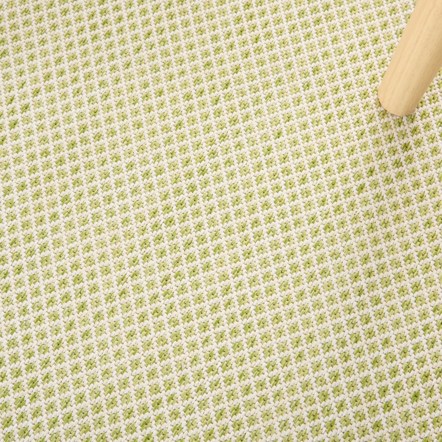 Nourison Home Courtyard  Ivory Green  Contemporary
