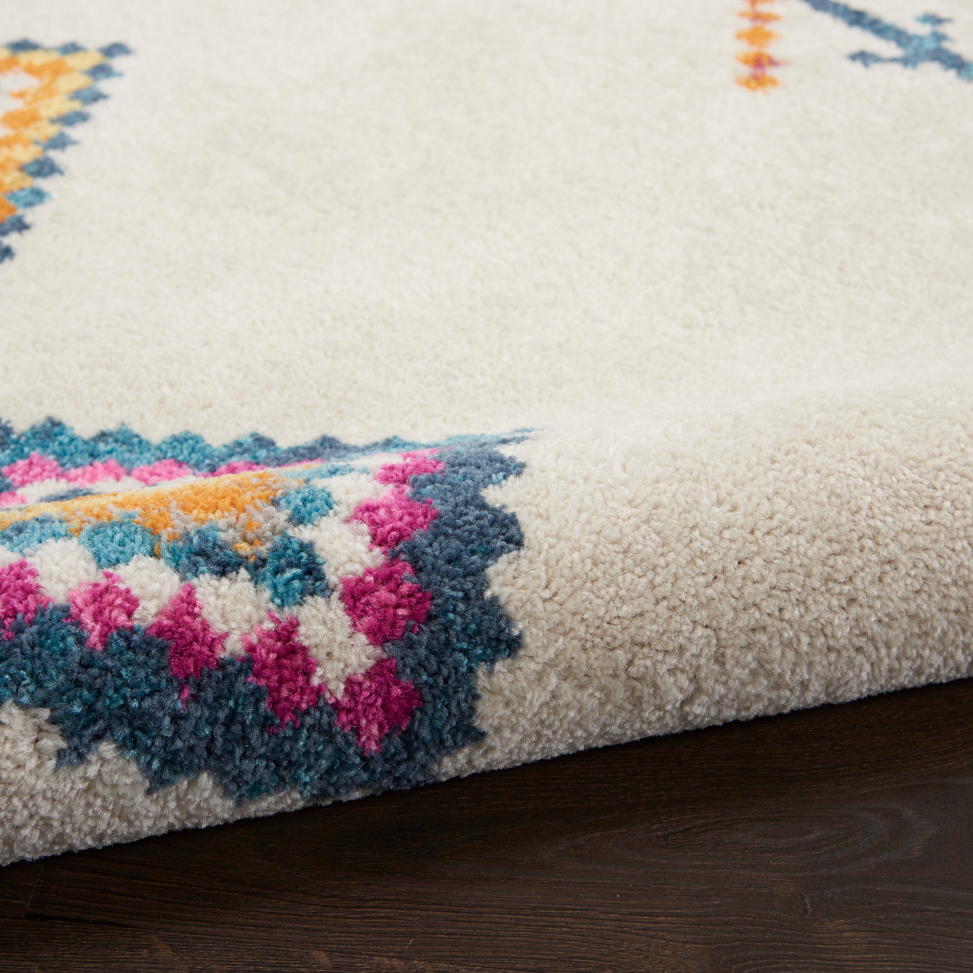 Nourison Home Passion  Ivory Multicolor  Transitional