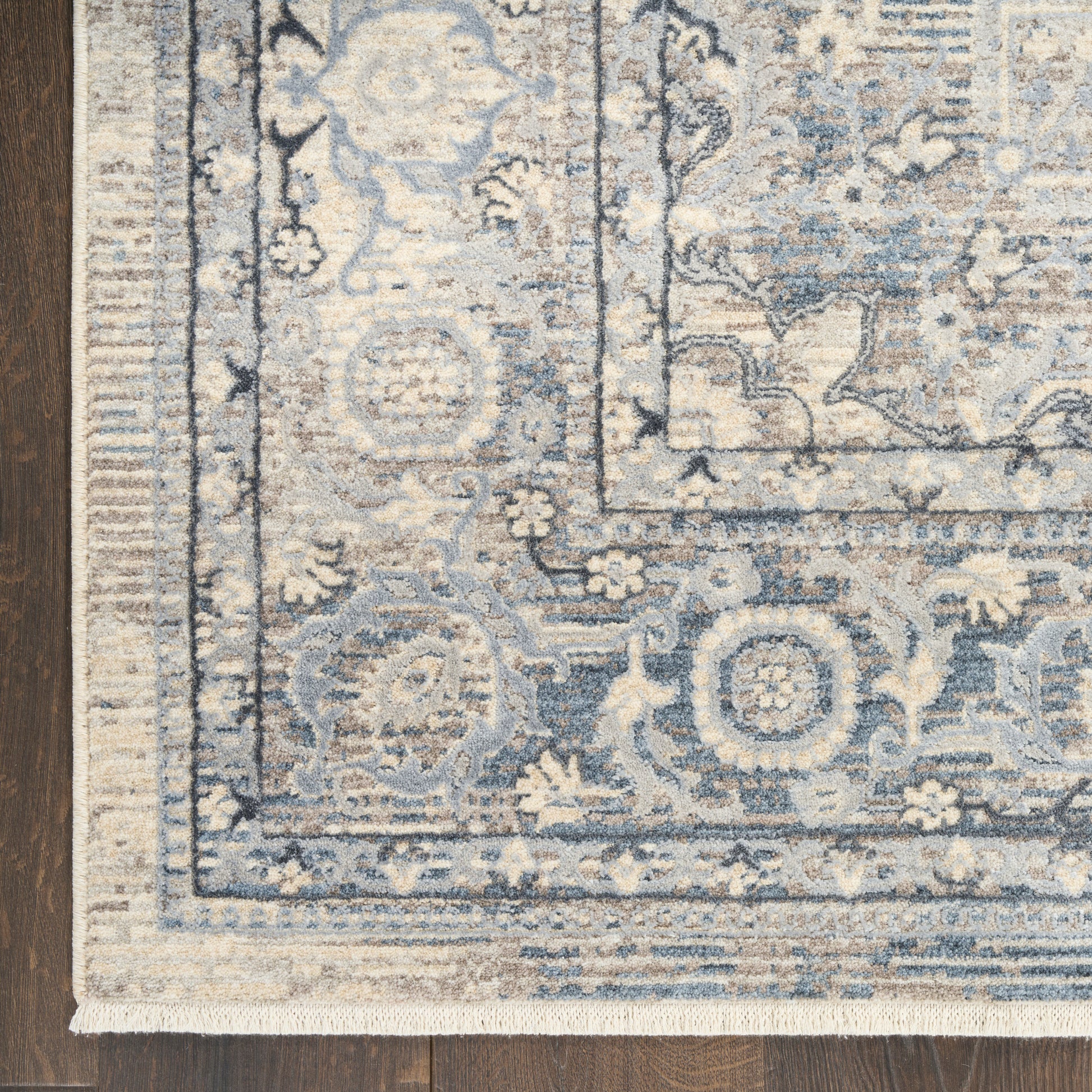 Nourison Home Sultana  Ivory Blue  Traditional
