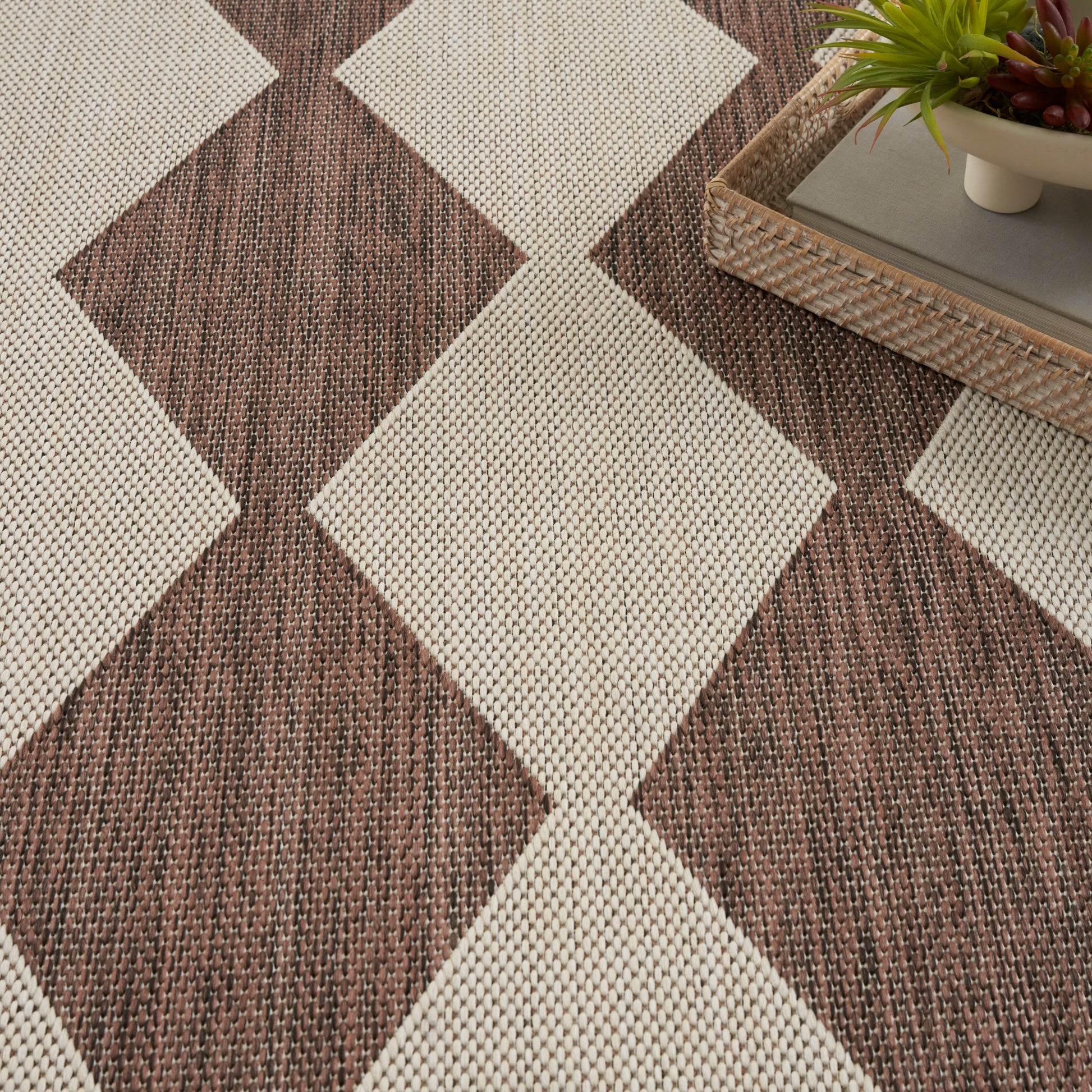 Nourison Home Positano  Natural  Contemporary