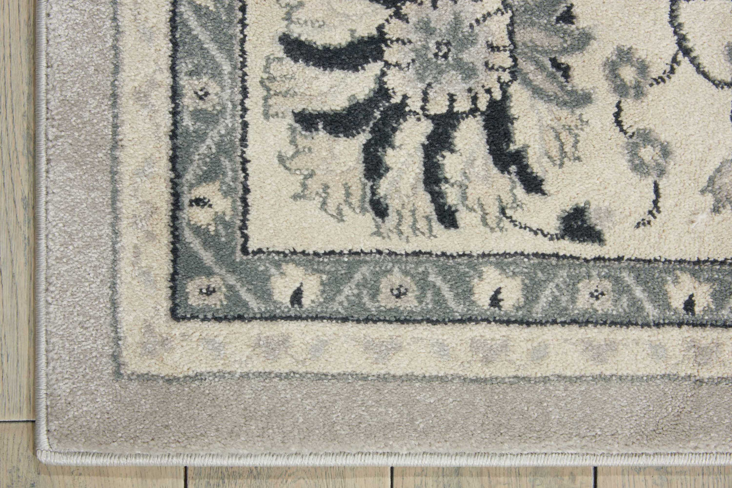 Nourison Home Maymana  Silver  Traditional