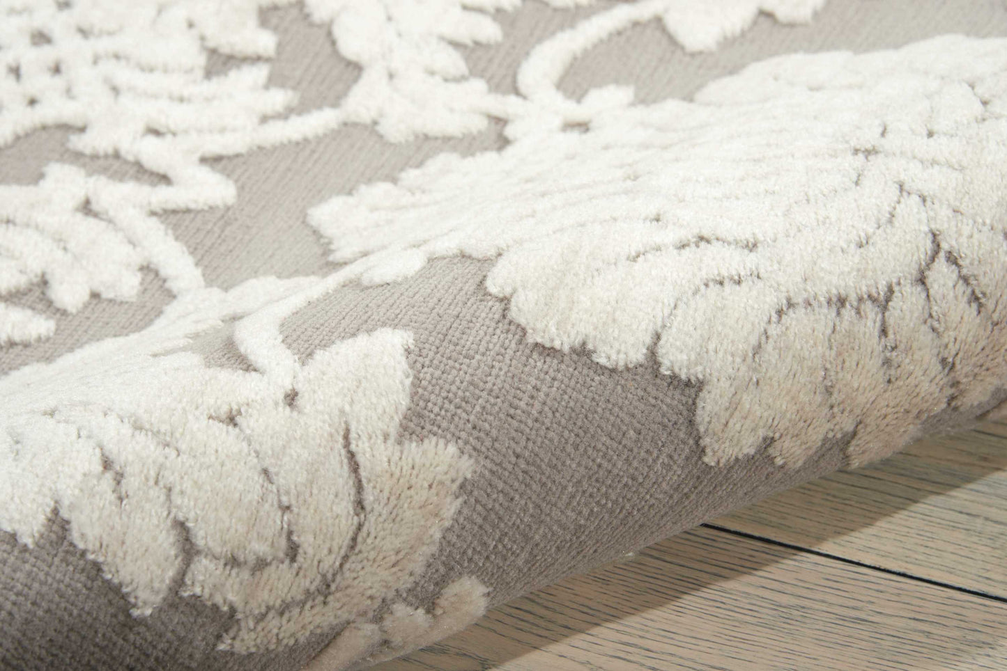 Nourison Home Graphic Illusions  Nickel  Transitional