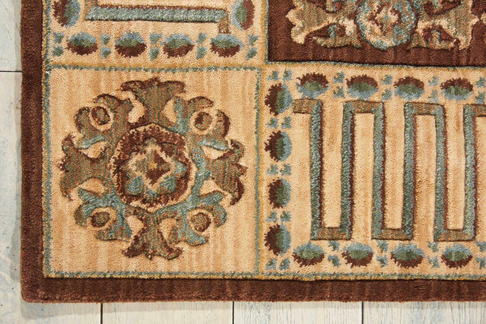 Nourison Home Vallencierre  Brown  Traditional