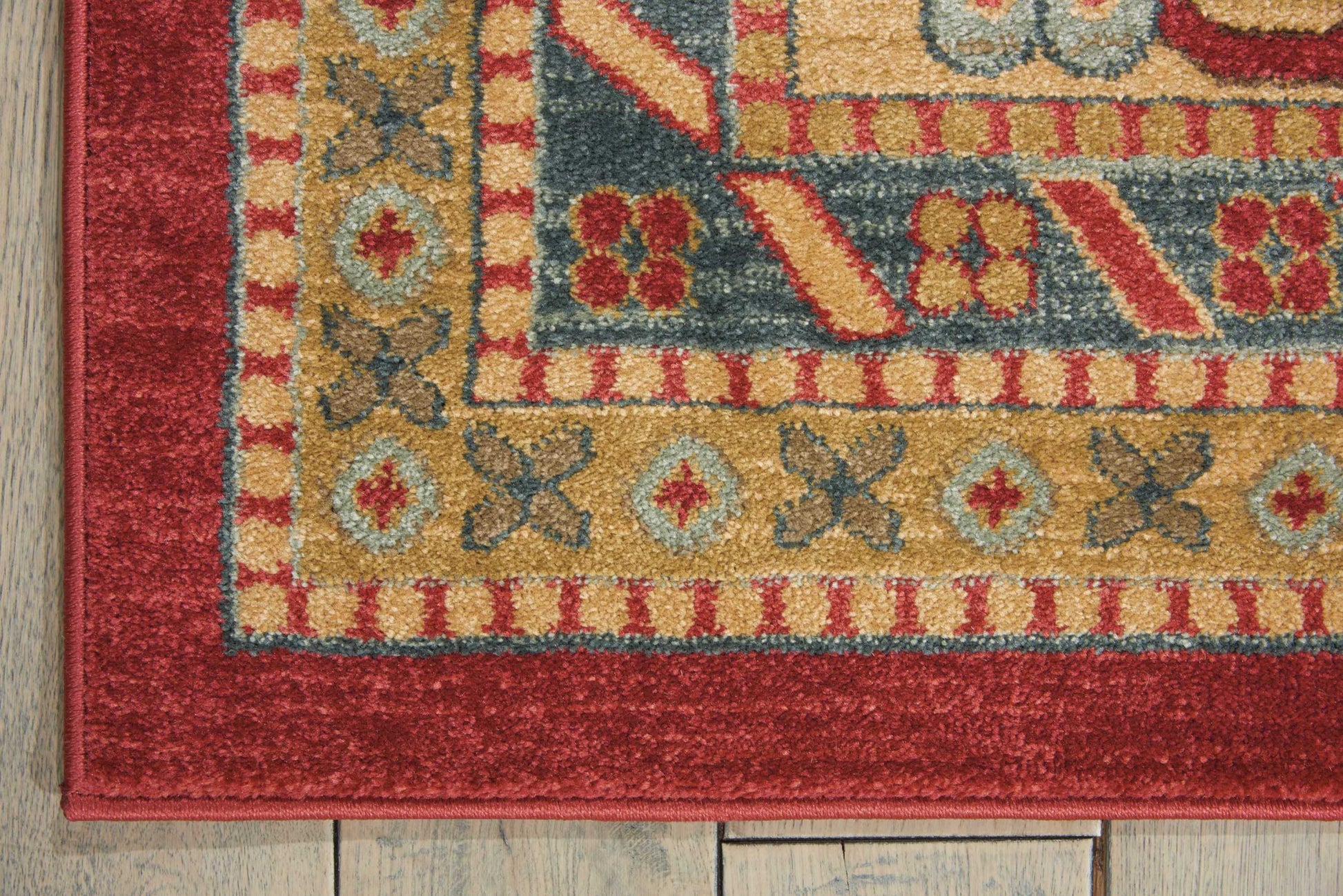 Nourison Home Maymana  Red  Traditional