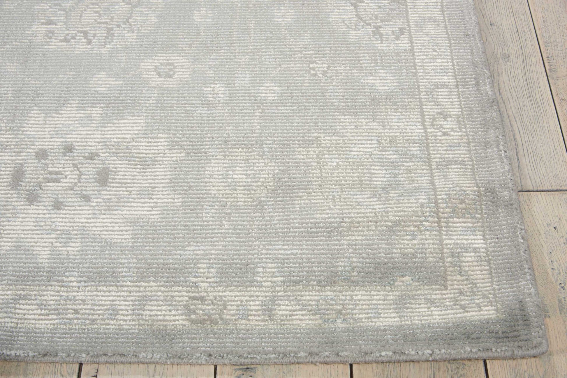 Nourison Home Luminance  Ironstone  Transitional