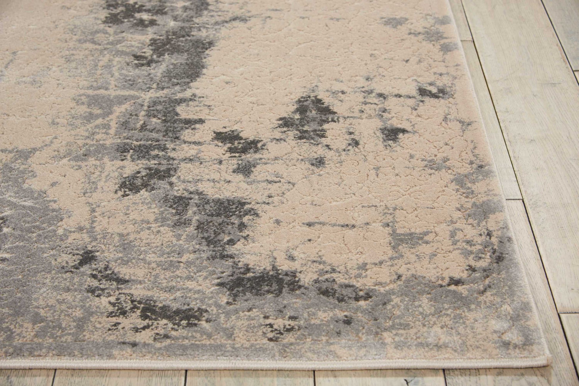 Nourison Home Heritage  Beige  Contemporary