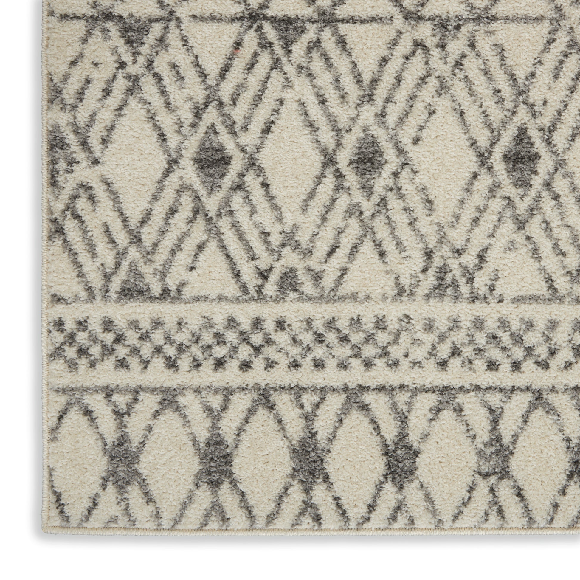 Nourison Home Passion  Ivory Grey  Transitional