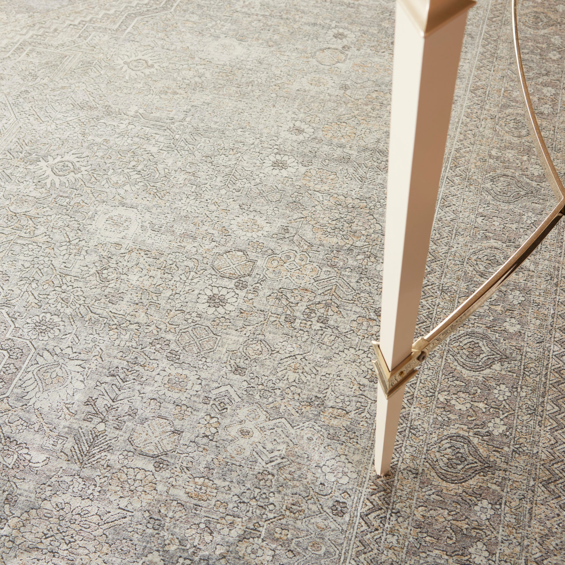 Nourison Home Starry Nights  Cream Grey  Traditional