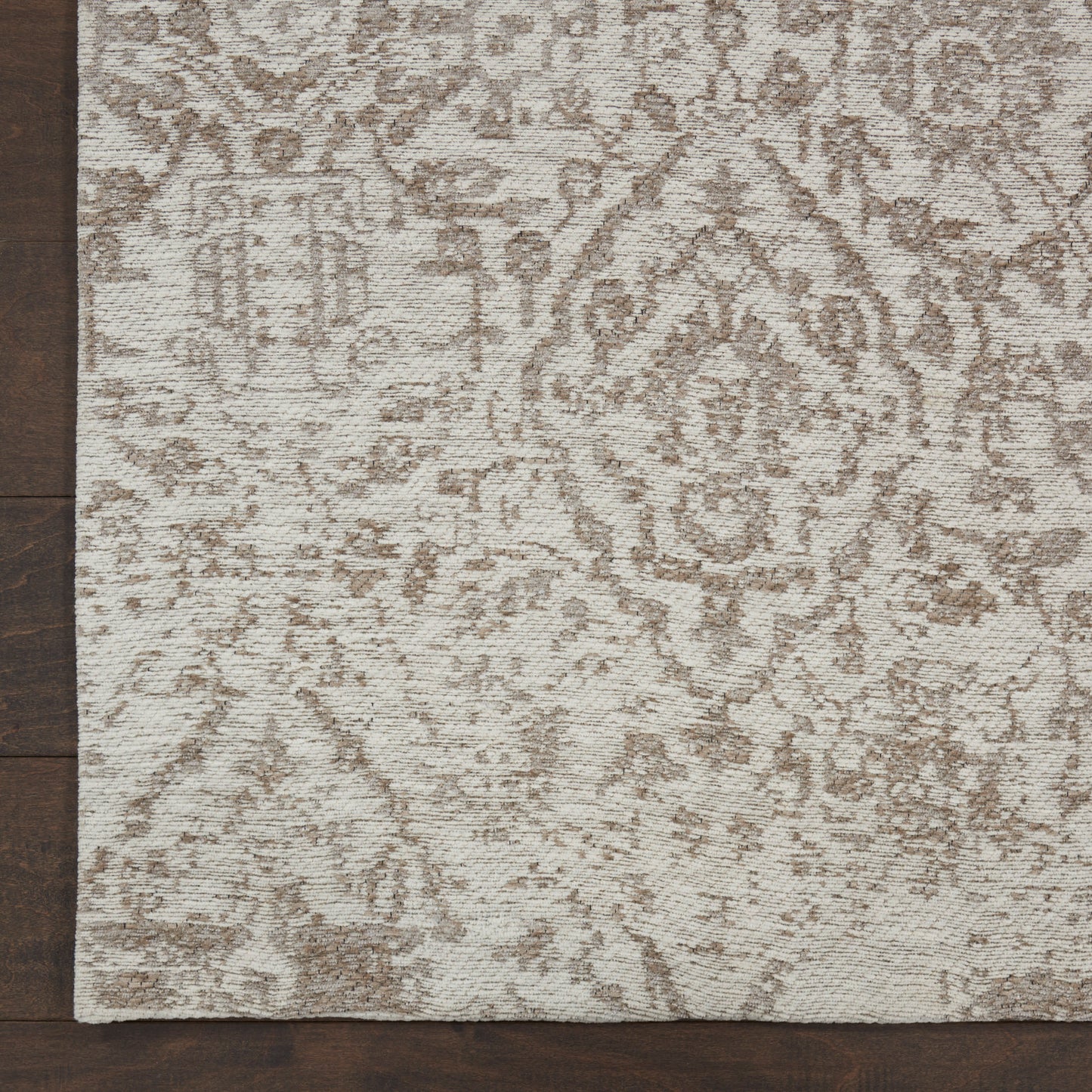 Nourison Home Damask  Ivory  Transitional