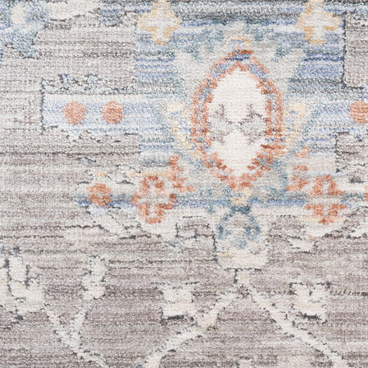 Nourison Home Elegant Heirlooms  Grey  Traditional