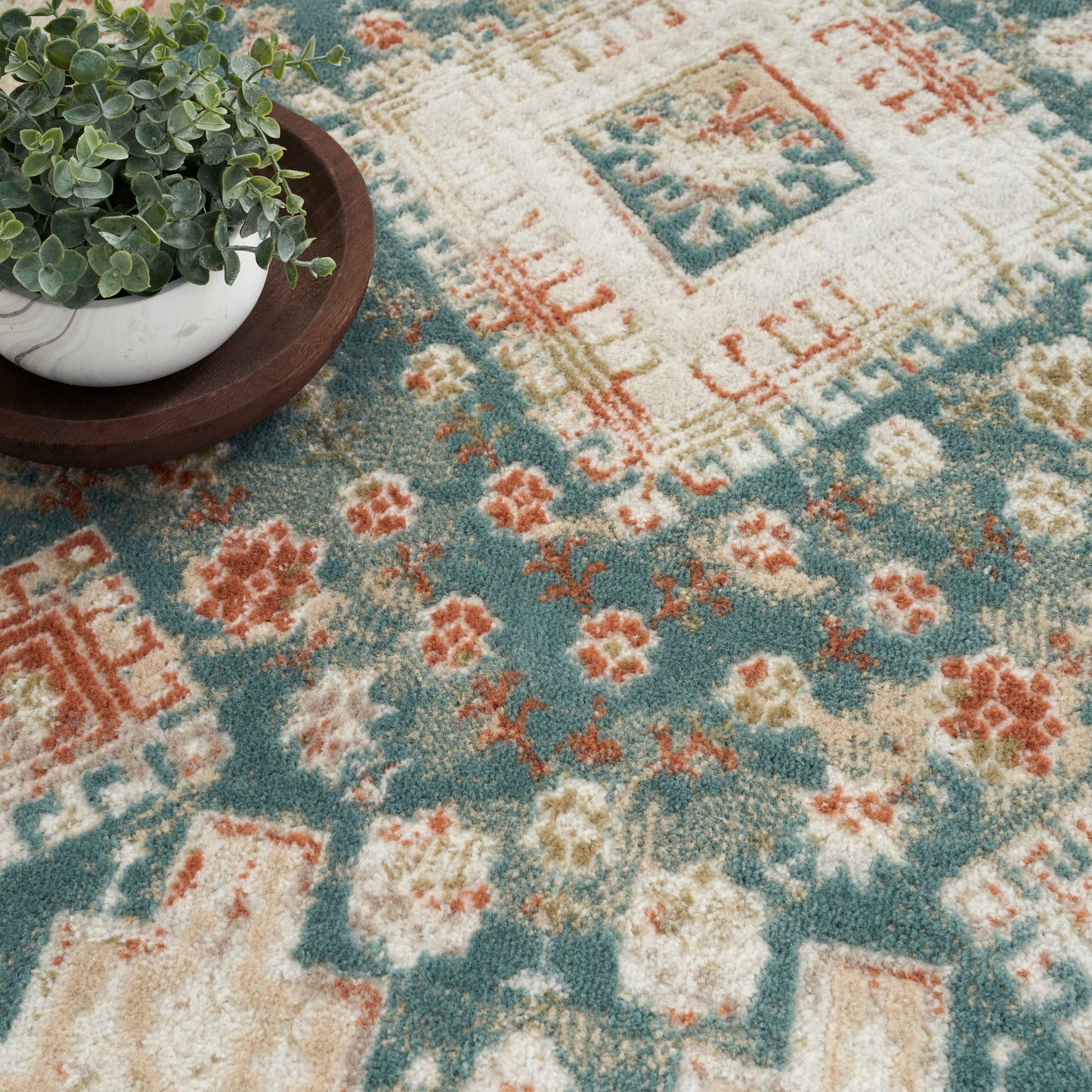 Nourison Home Thalia  Green Ivory  Transitional