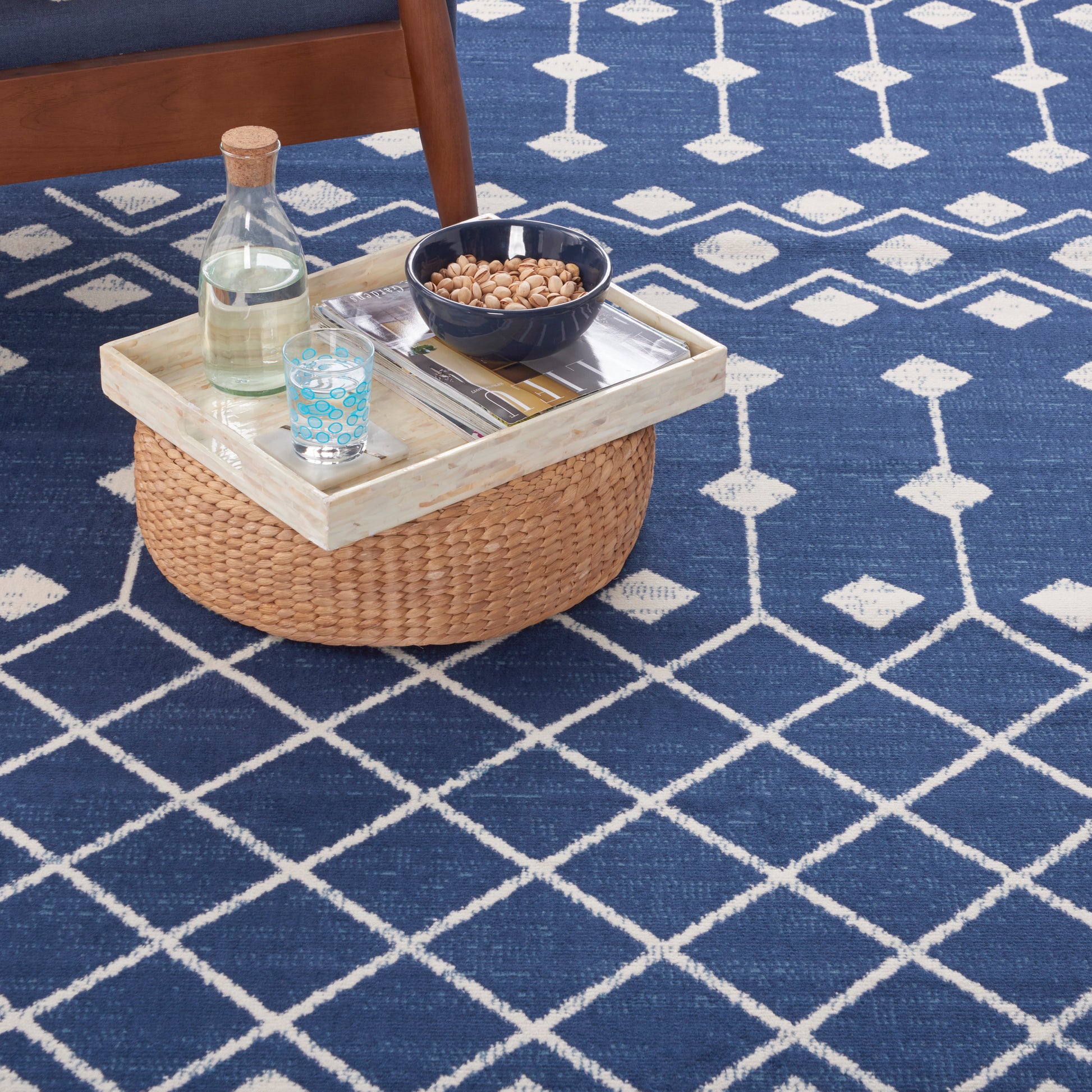 Nourison Home Grafix  Navy  Transitional