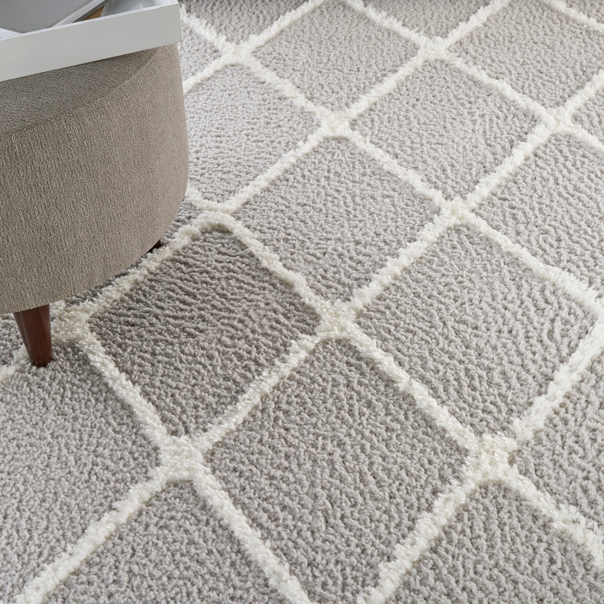 Nourison Home Feather Soft  Grey Ivory  Contemporary