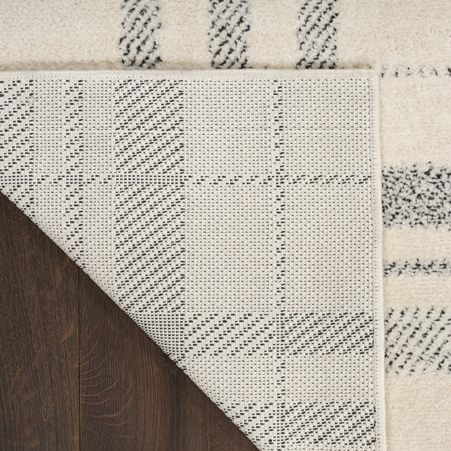 Nourison Home Modern Comfort  Ivory Black  Contemporary