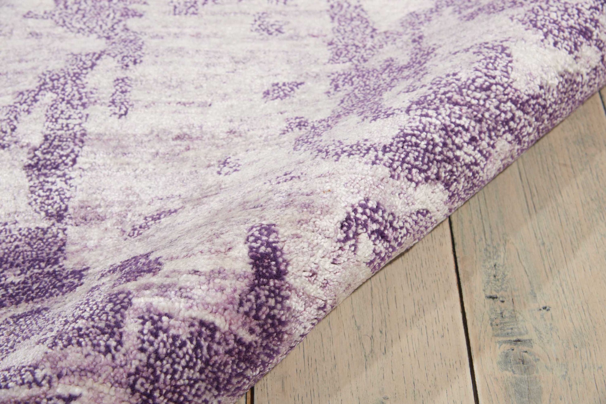 Nourison Home Silk Shadows  Amethyst  Transitional