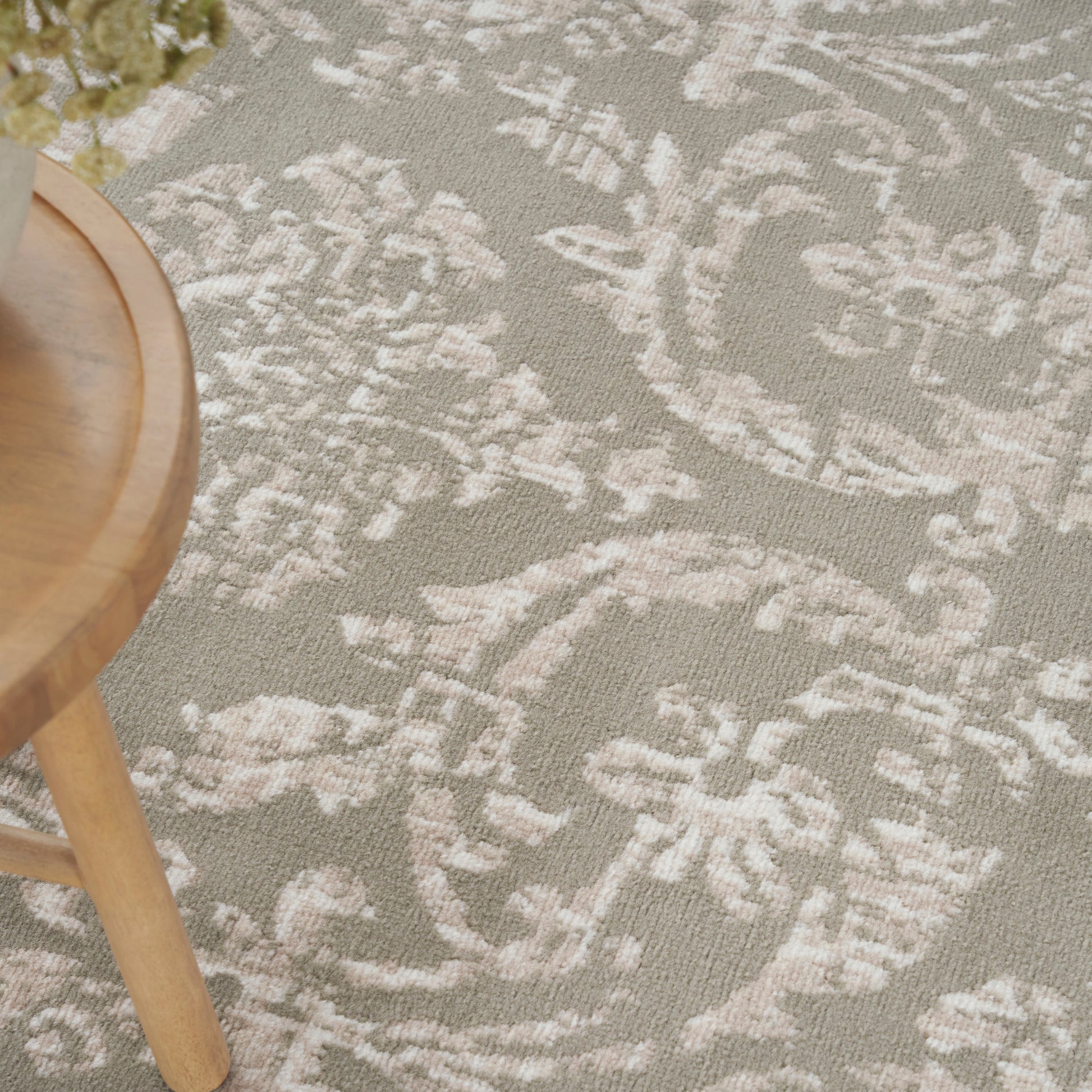 Nourison Home Jubilant  Olive  Transitional
