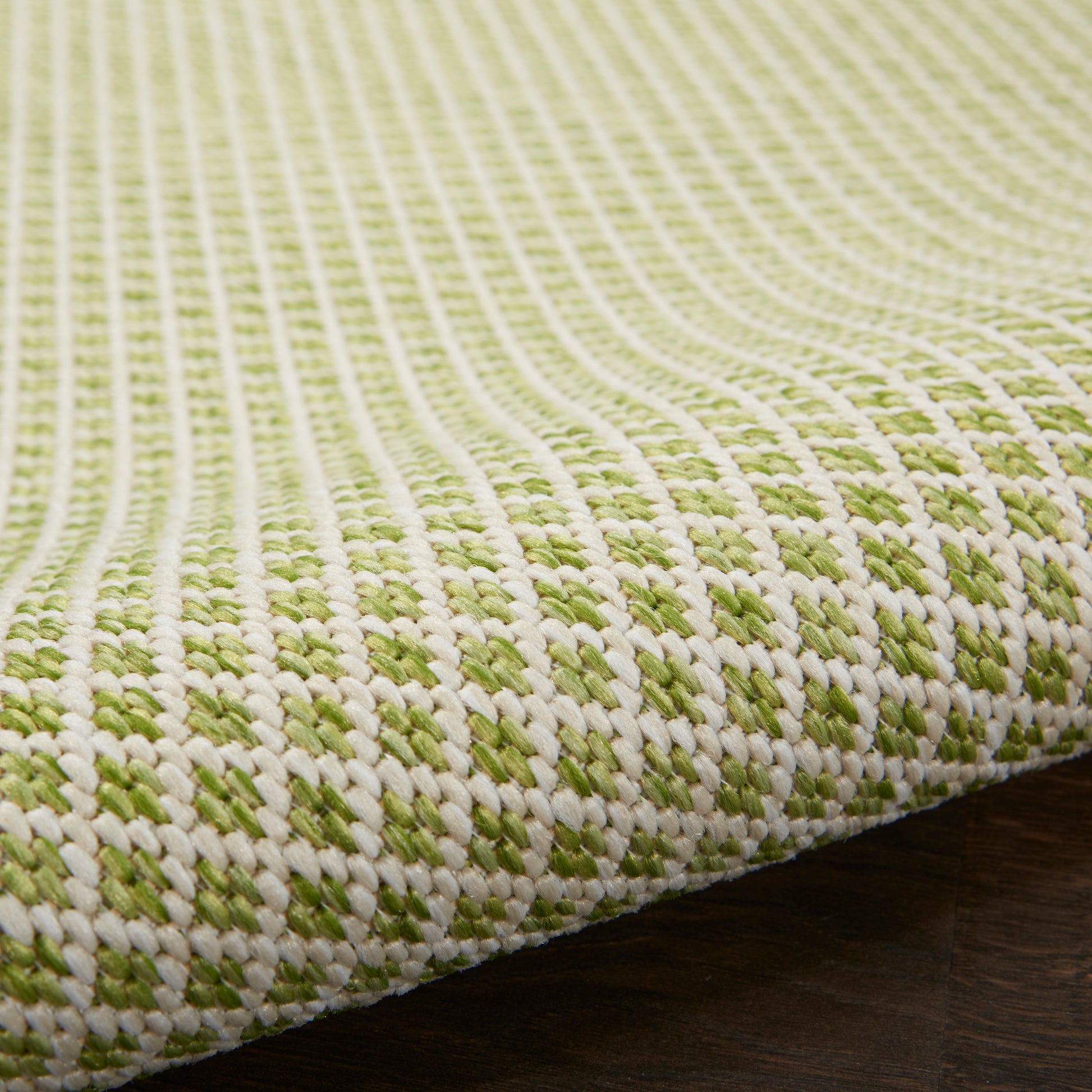 Nourison Home Courtyard  Ivory Green  Contemporary