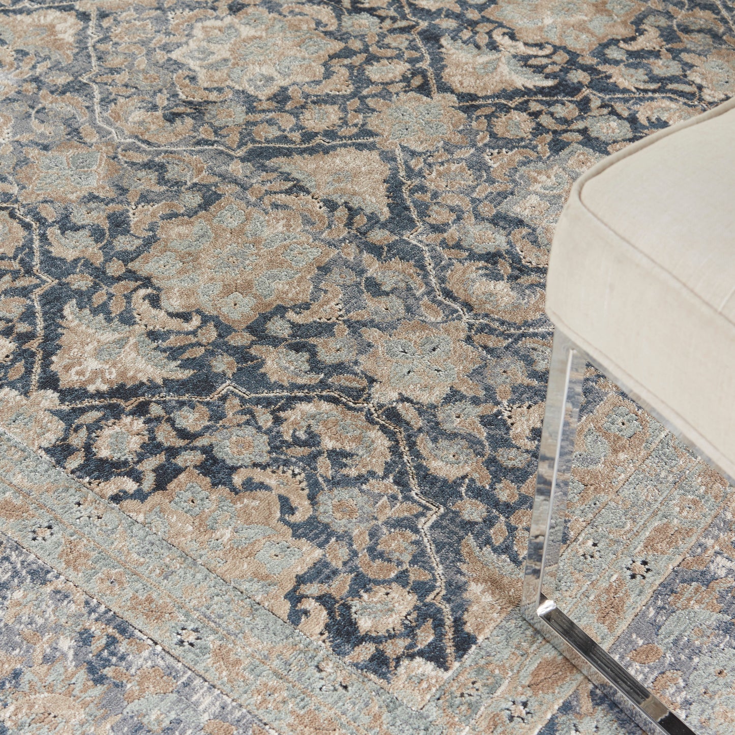 Nourison Home Malta  Navy  Traditional