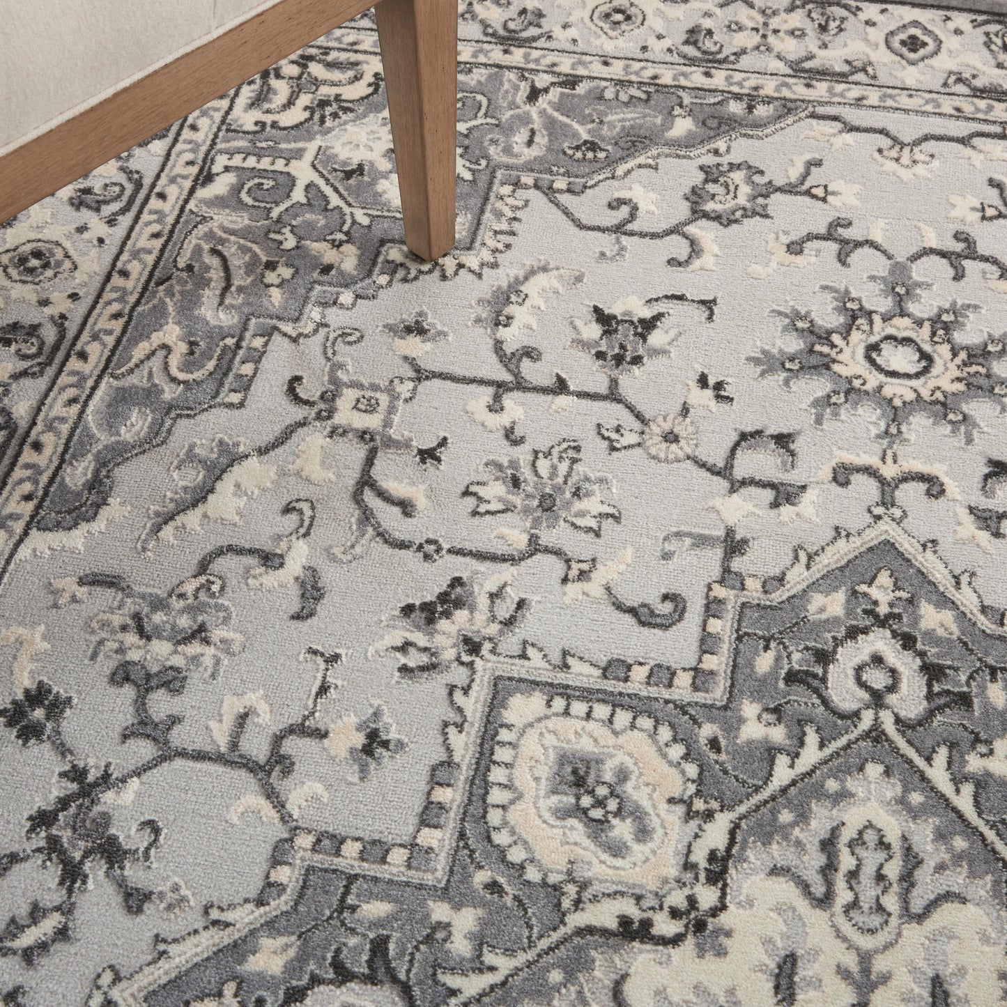 Nourison Home Grand Villa  Grey  Traditional