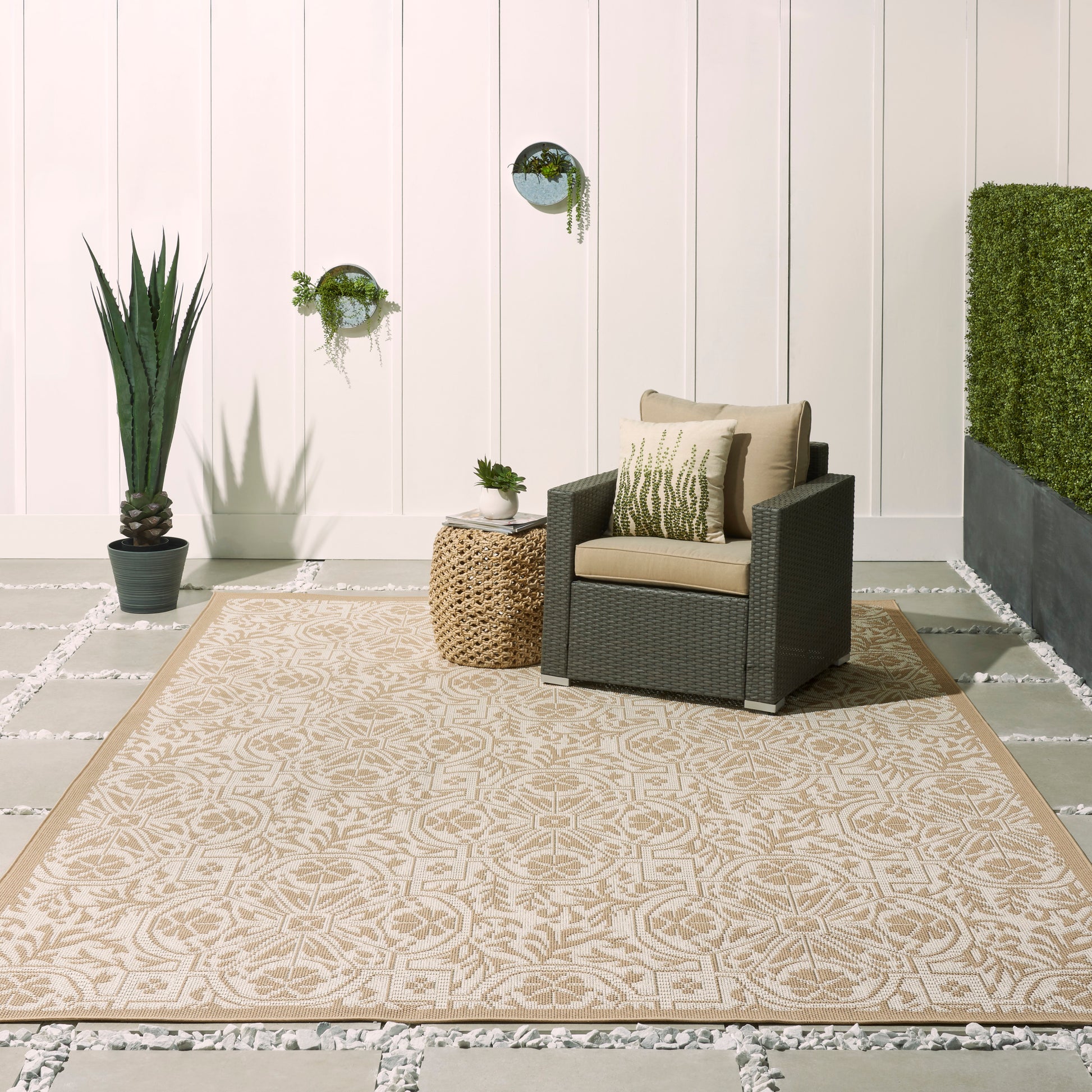 Nourison Home Aruba  Beige Cream  Transitional