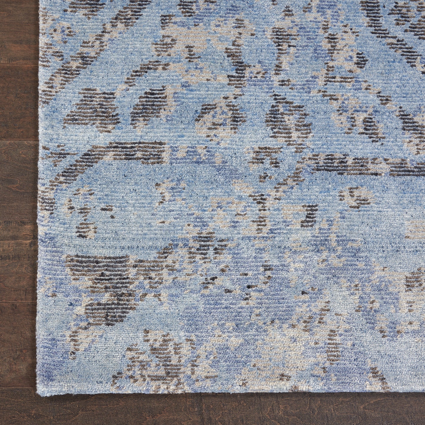Nourison Home Lucent  Sky  Transitional