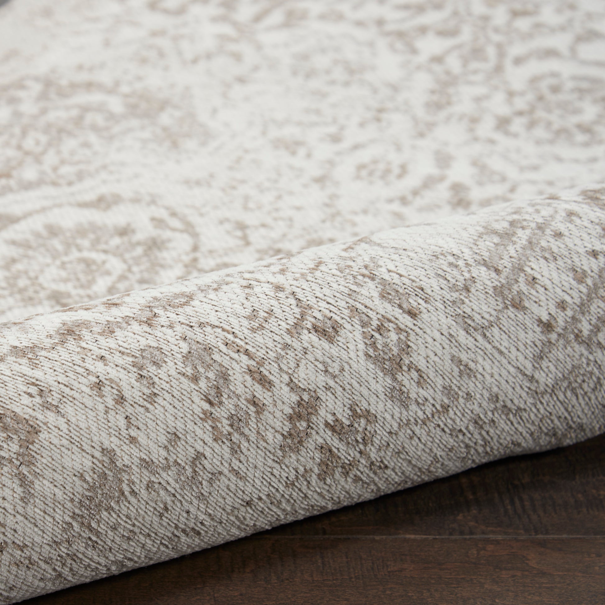 Nourison Home Damask  Ivory  Transitional