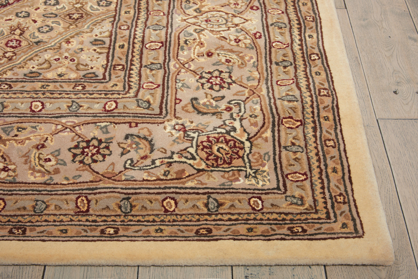 Nourison Home Nourison 2000  Beige  Traditional