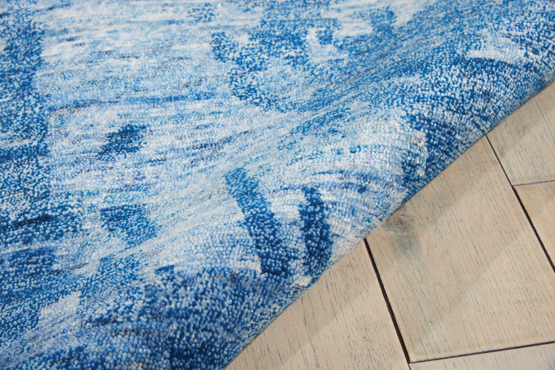 Nourison Home Silk Shadows  Ocean  Transitional