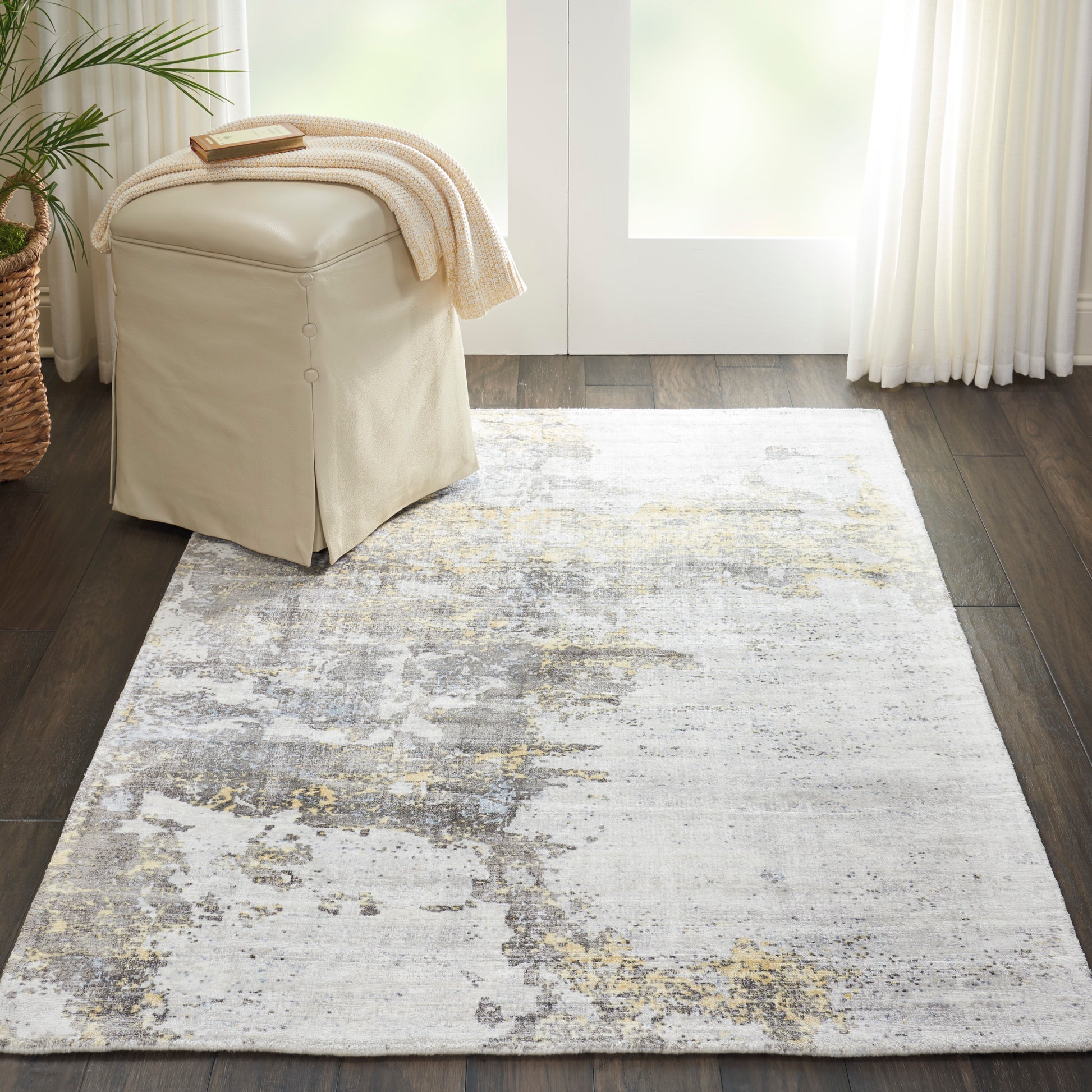 Nourison Home Safari Dreams  Ivory Gold  Contemporary