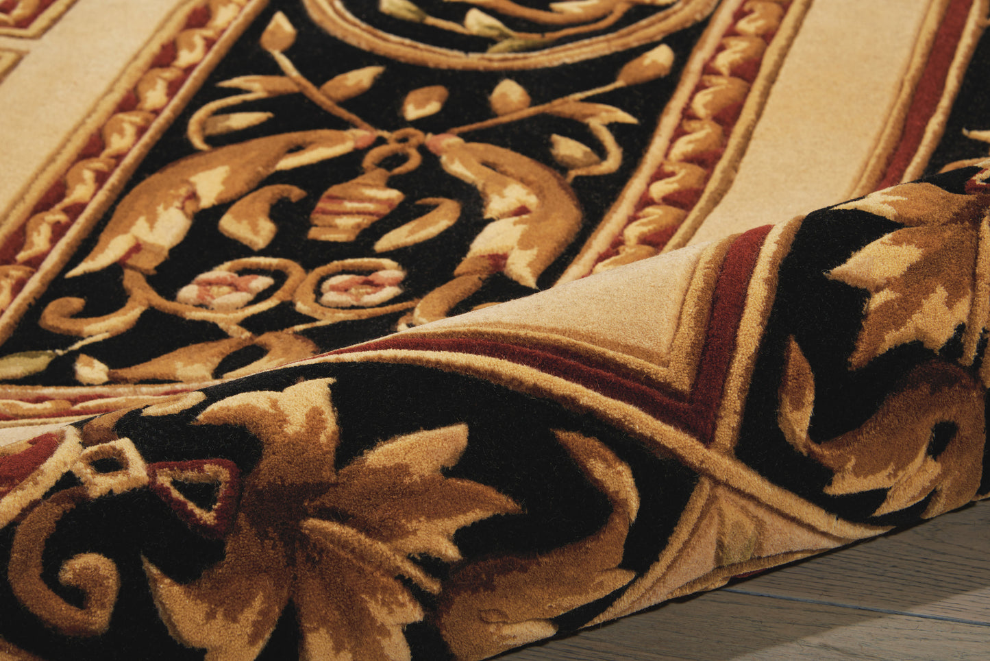 Nourison Home Versailles Palace  Ivory Black  Traditional