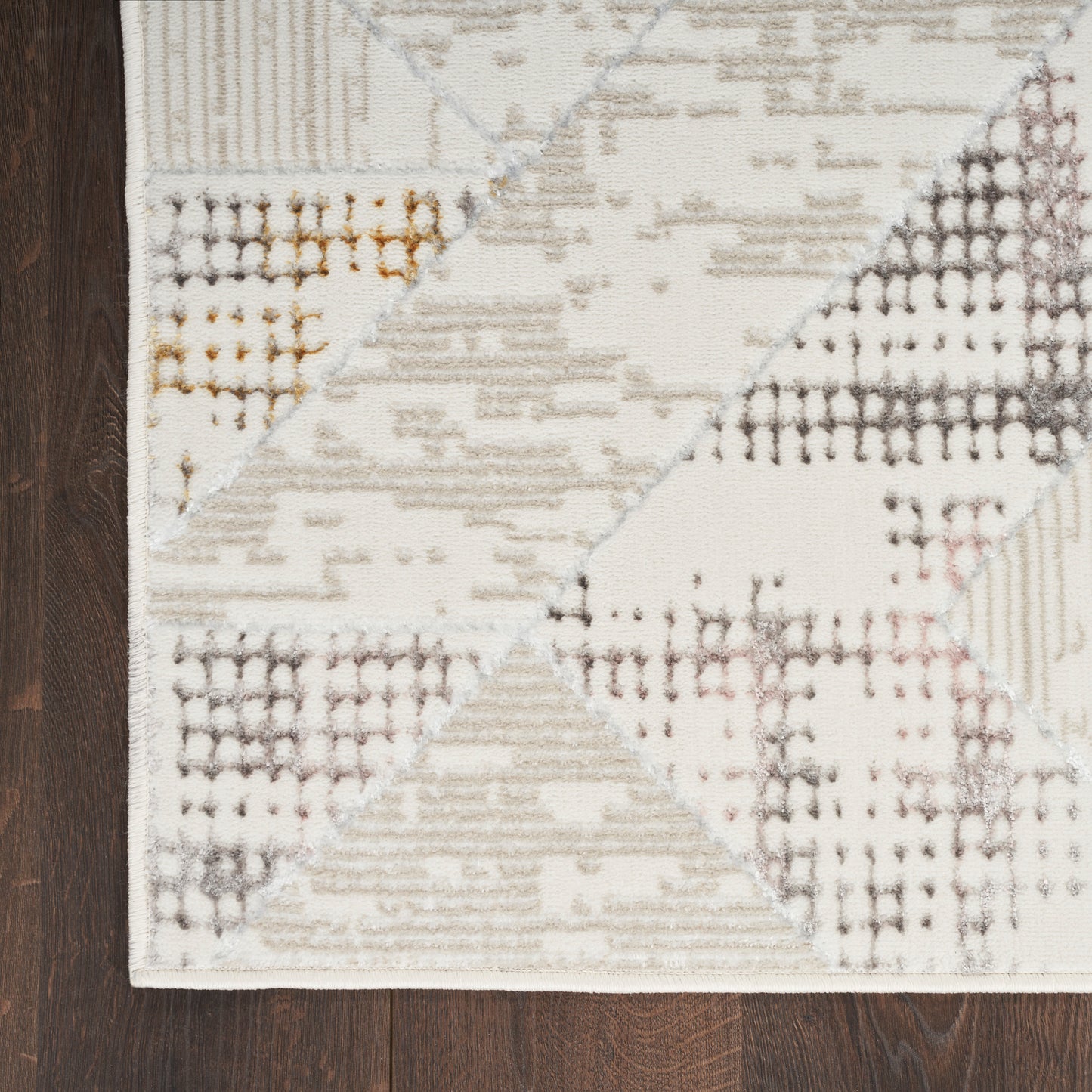Nourison Home Glitz  Ivory Multicolor  Contemporary