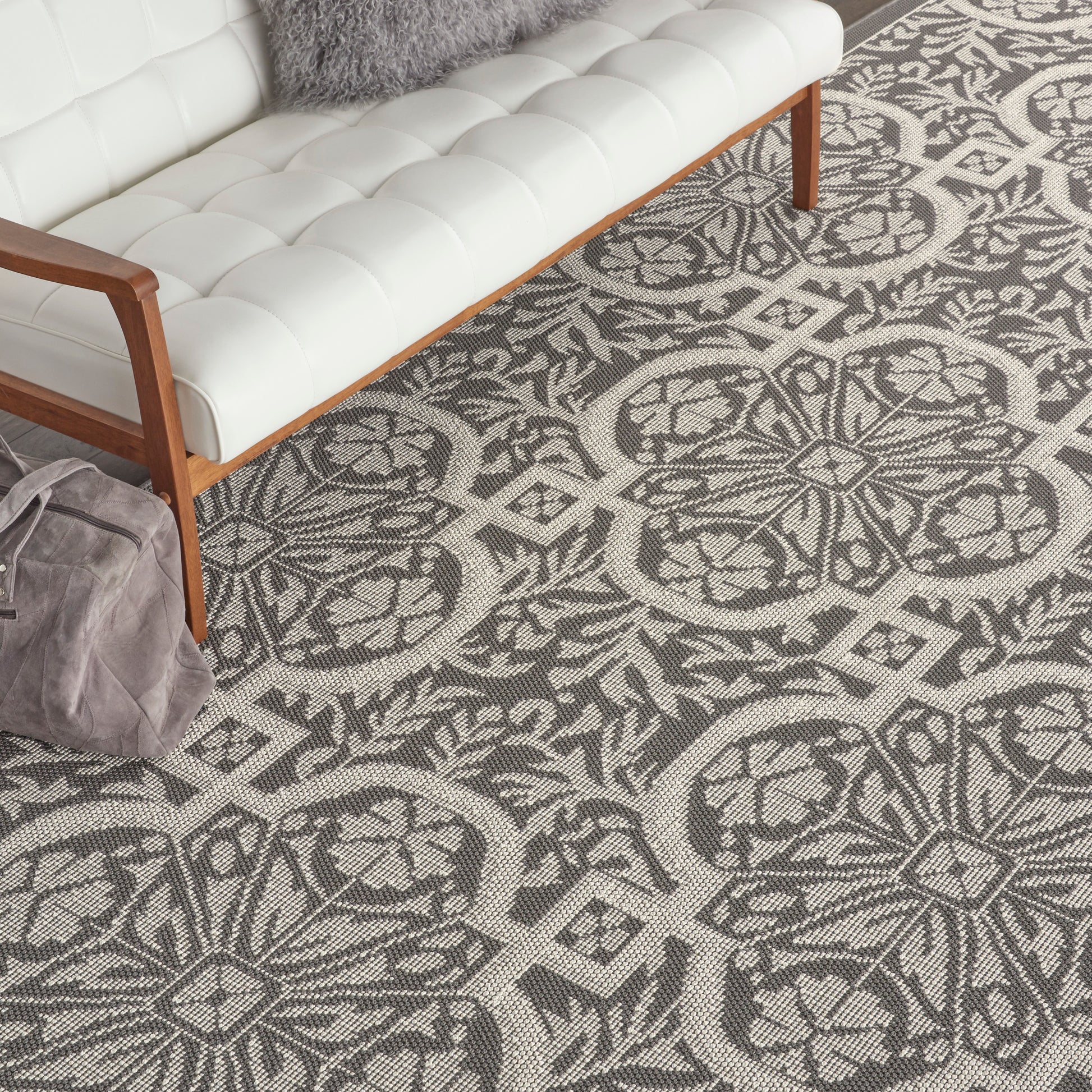 Nourison Home Aruba  Ivory Grey  Transitional