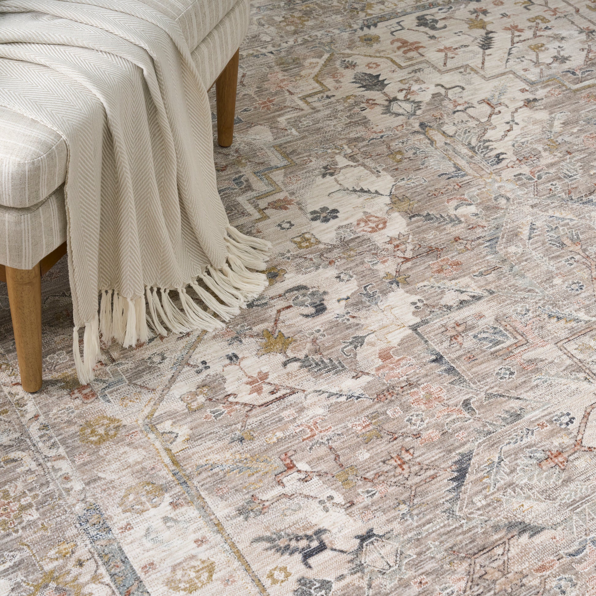 Nourison Home Antique Fusion  Ivory Multicolor  Traditional