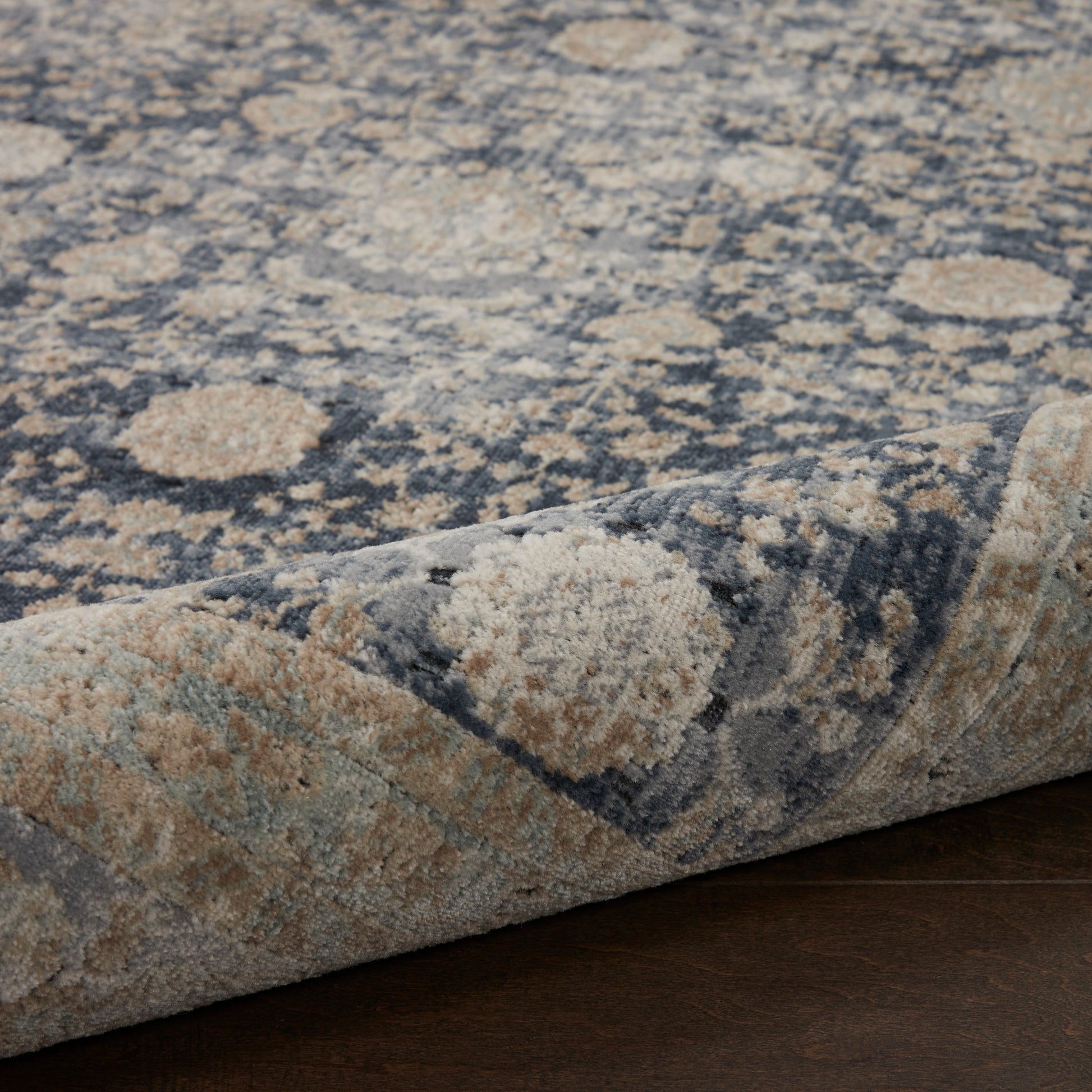 Nourison Home Malta  Navy  Traditional