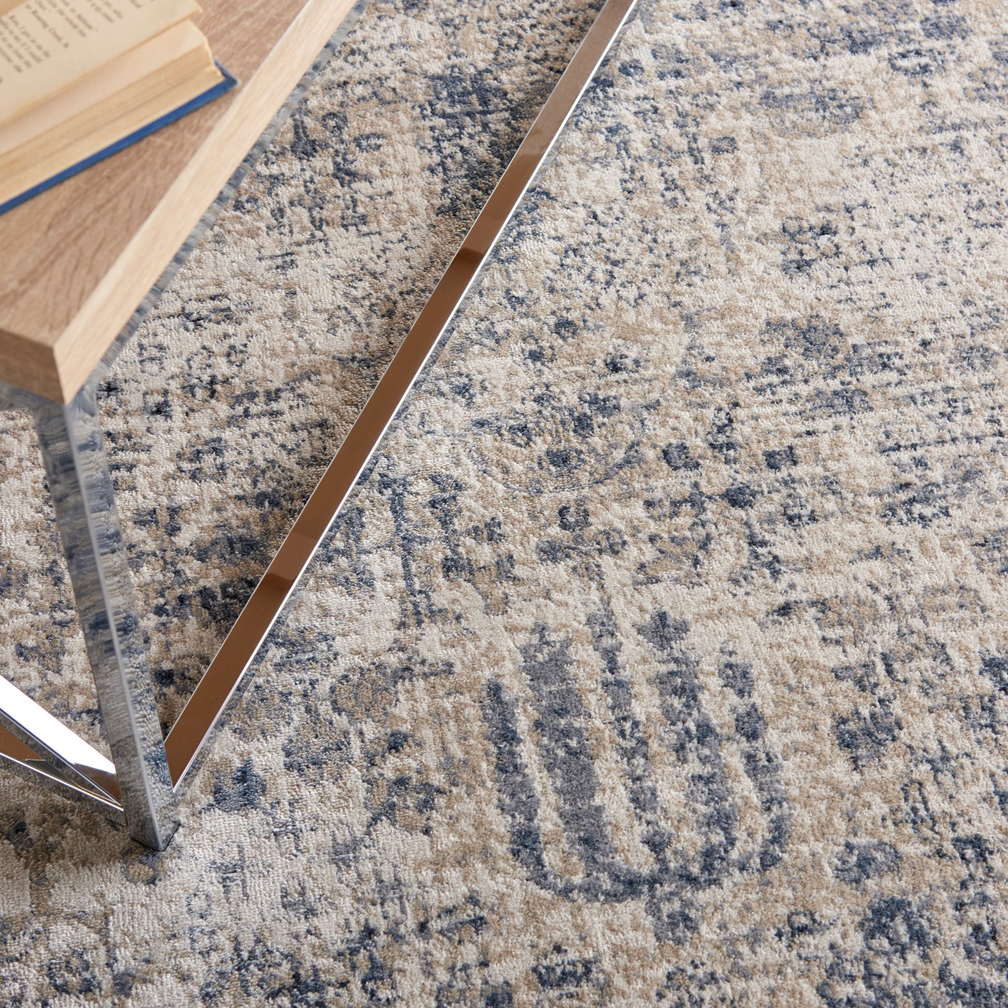Nourison Home Malta  Ivory Blue  Traditional