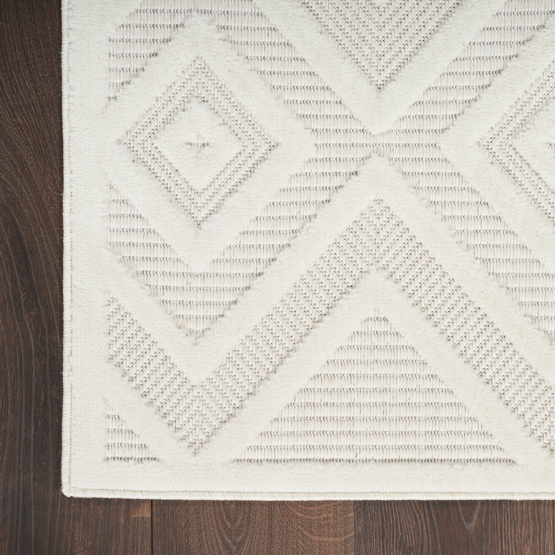 Nourison Home Versatile  Ivory White  Contemporary