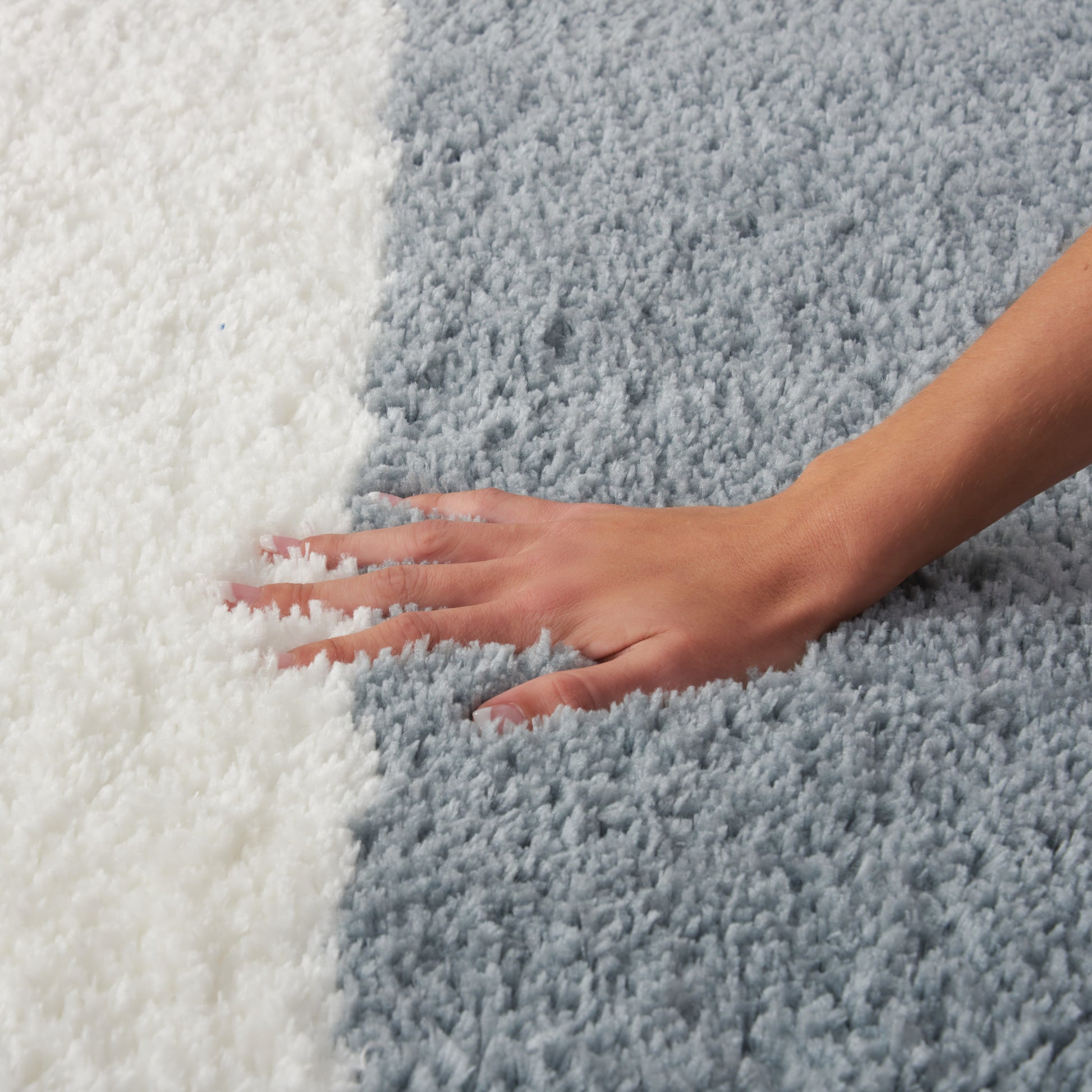 Calvin Klein Chicago Shag  White Grey  Contemporary