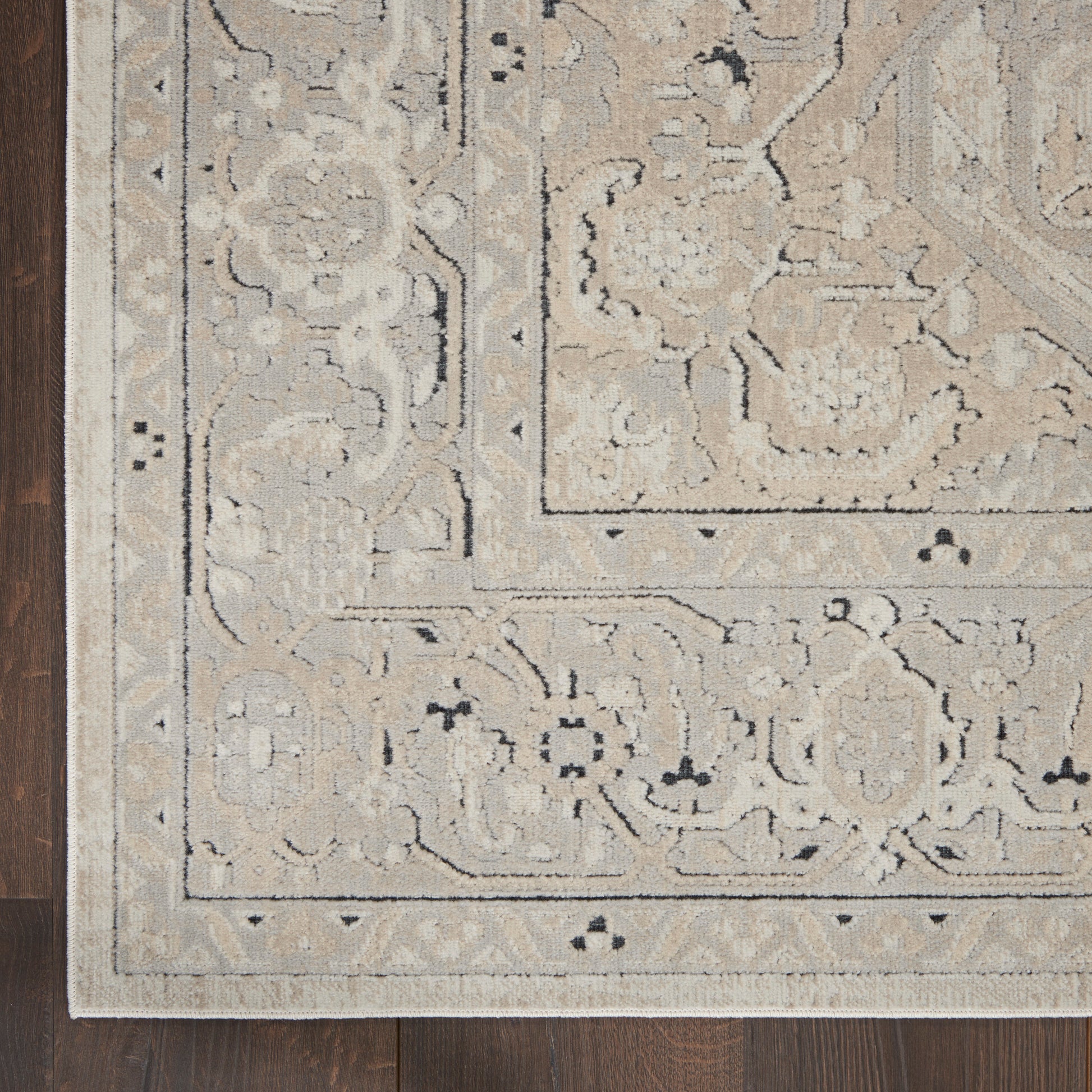 Nourison Home Malta  Ivory  Traditional