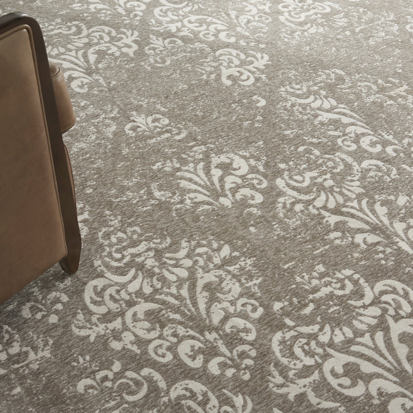 Nourison Home Damask  Ivory Grey  Traditional