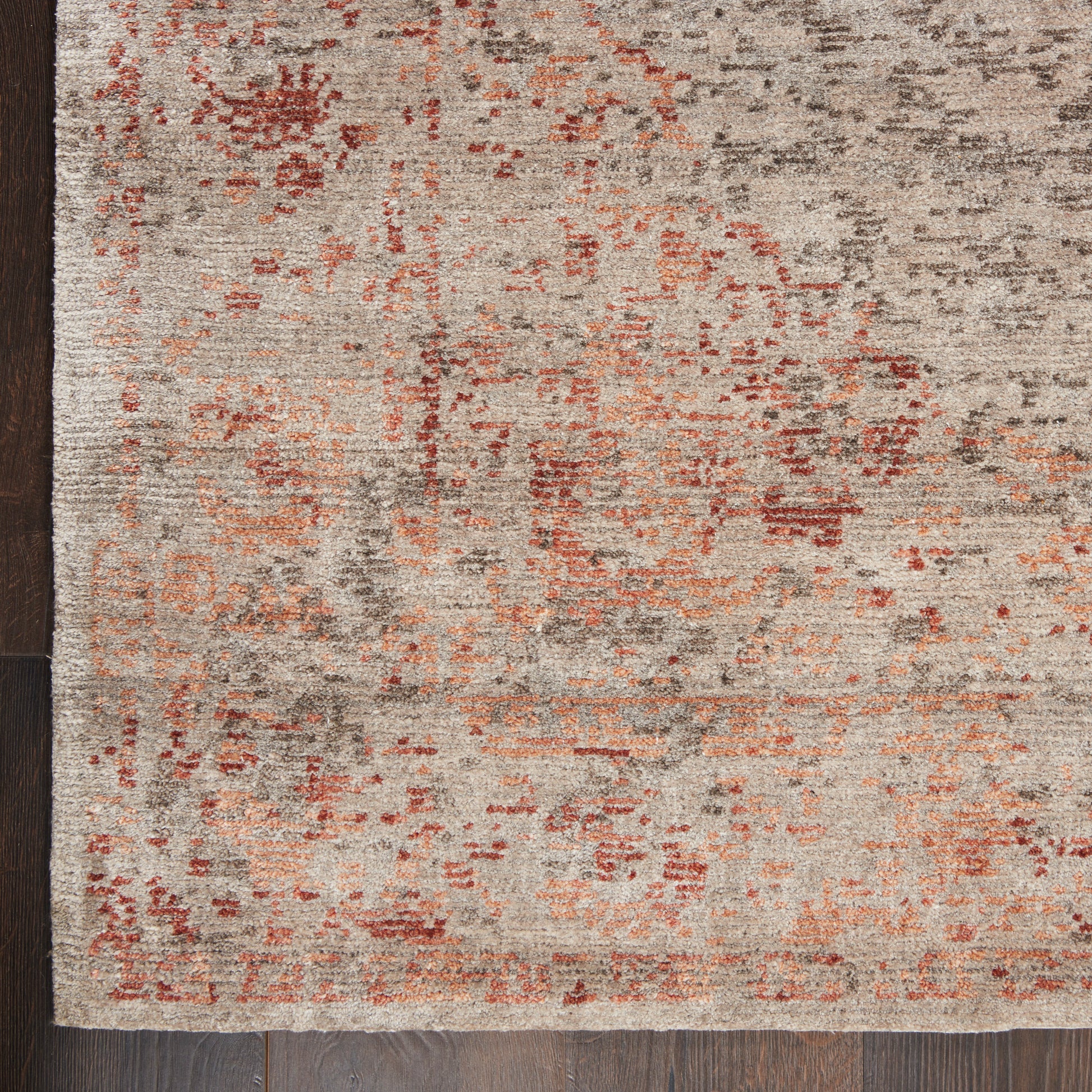 Nourison Home Lucent  Silver Red  Transitional
