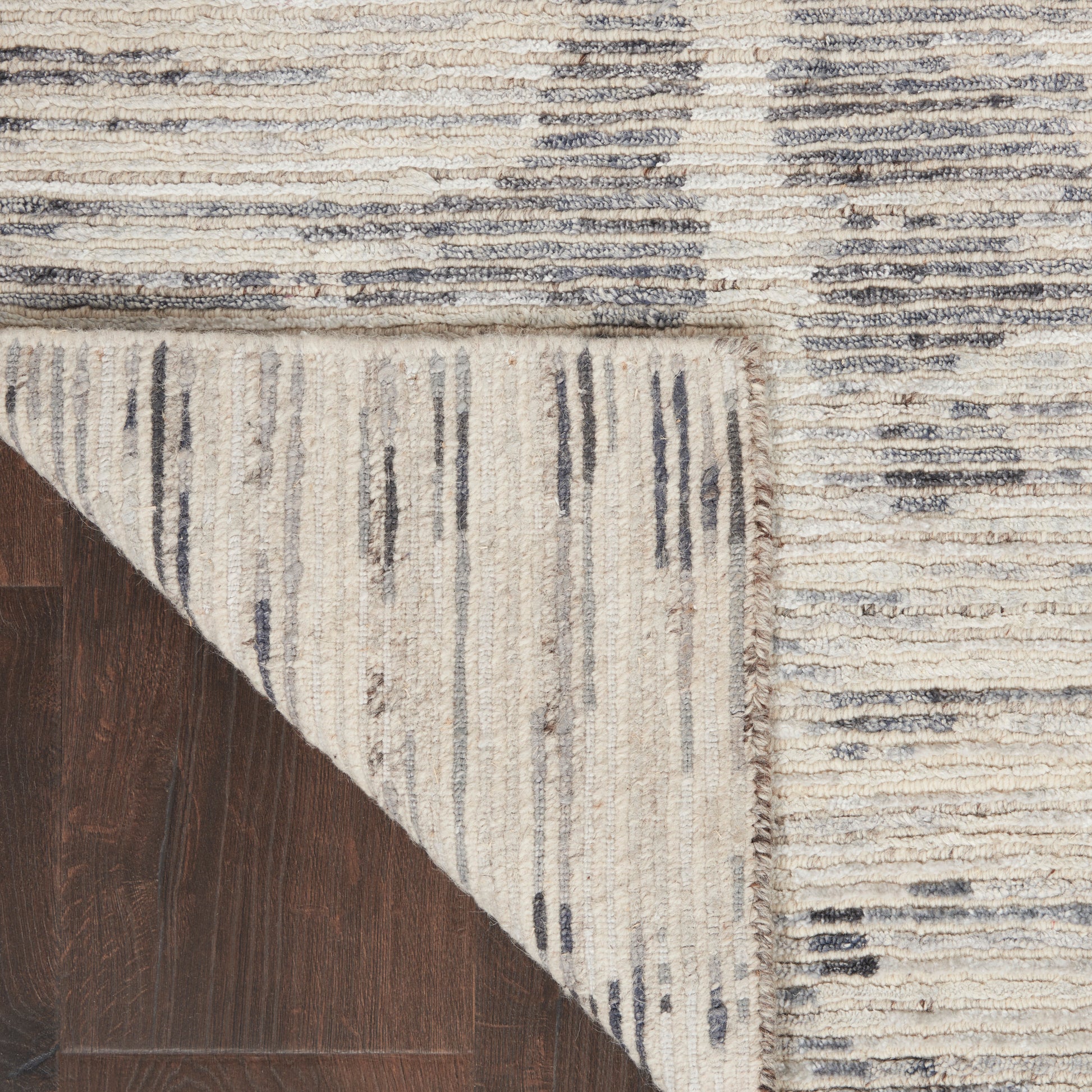 Nourison Home OCEAN  Cream Charcoal  Contemporary