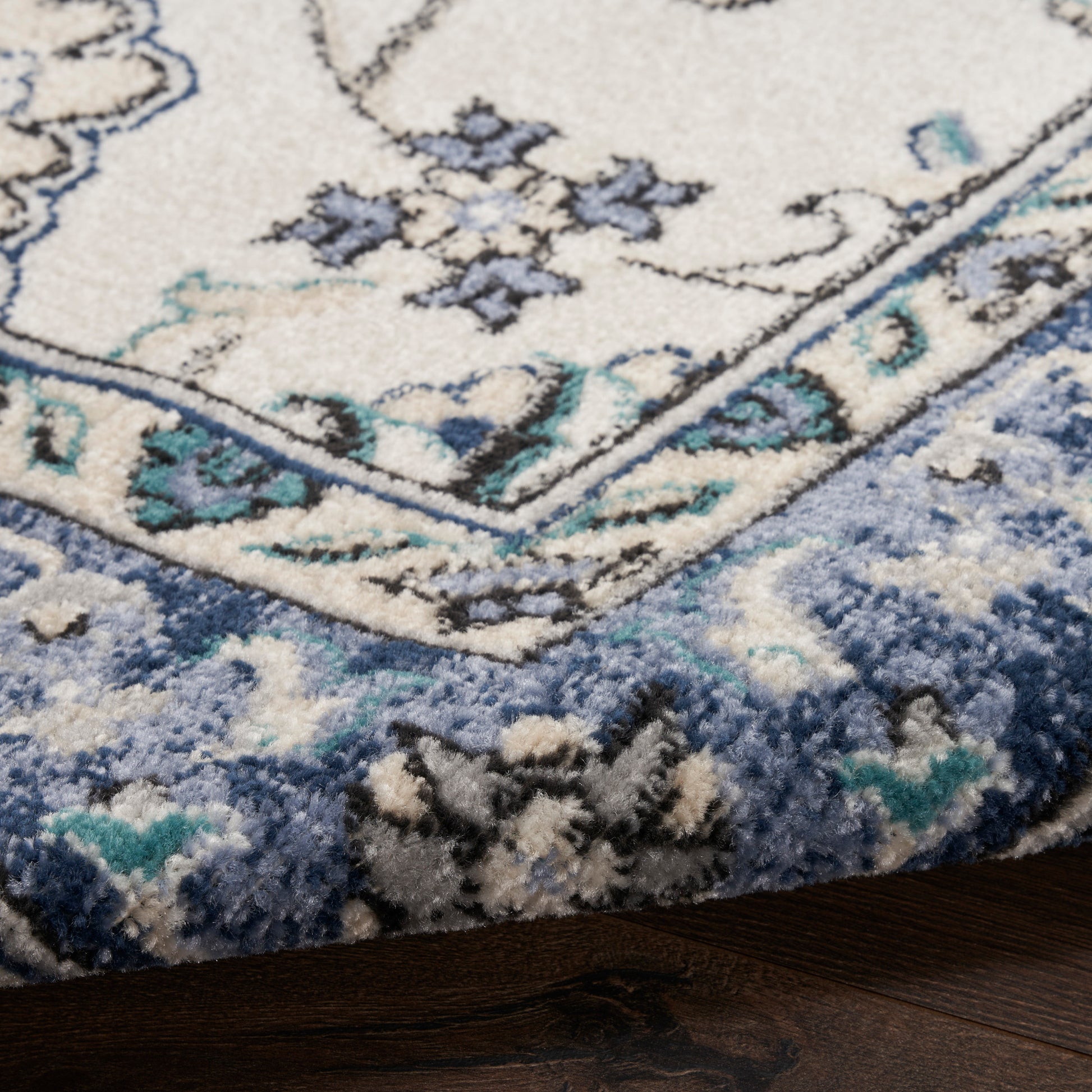 Nourison Home Nourison Essentials  Ivory Blue  Traditional